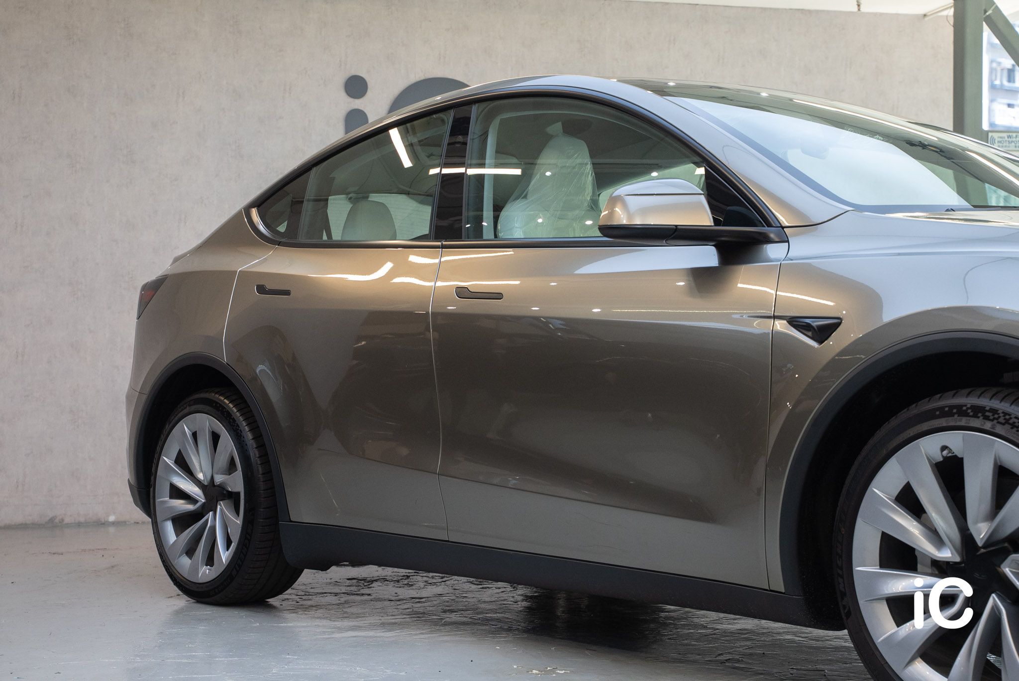 Tesla Model Y 轉色 PPF 施工作品
