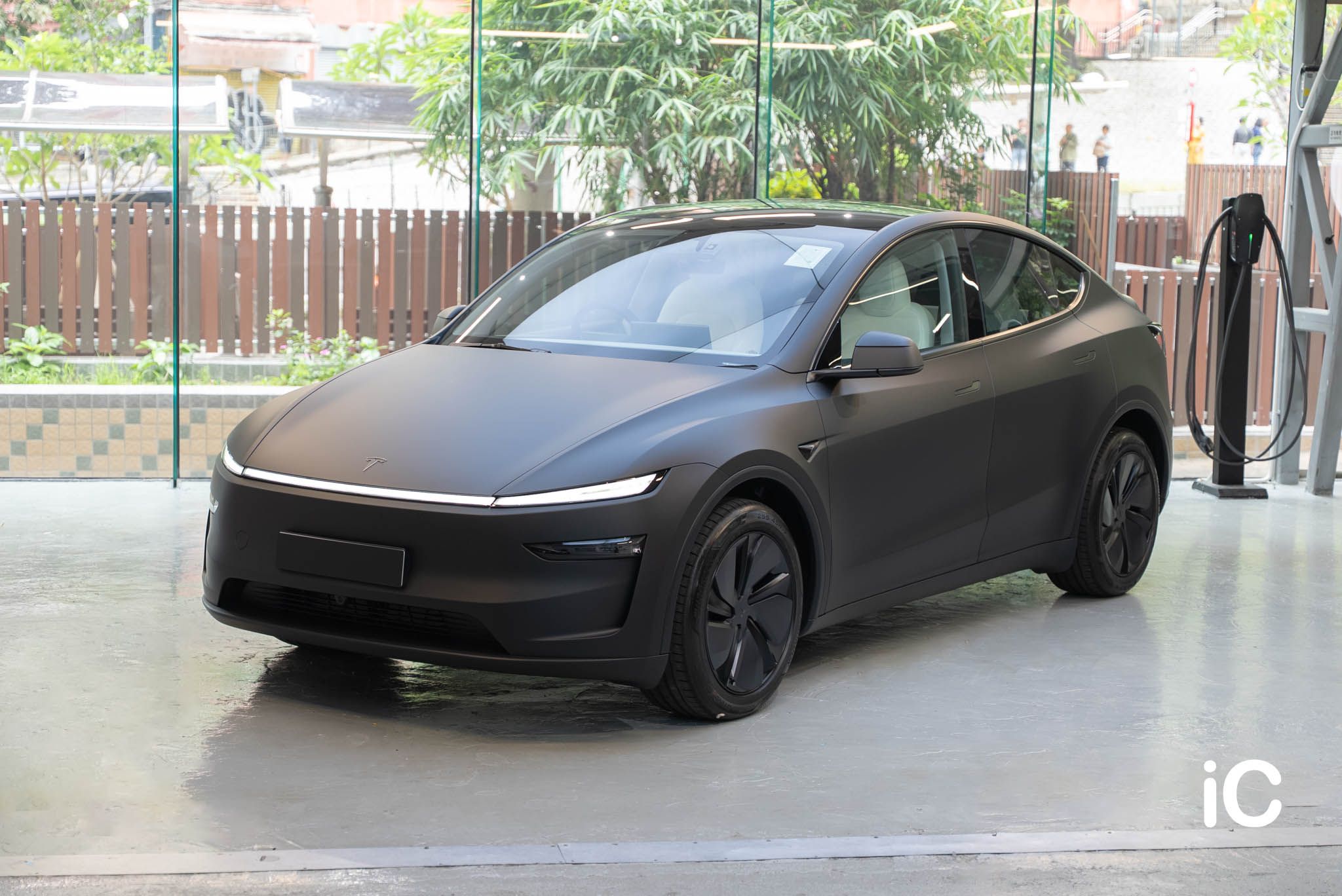 Tesla Model Y 轉色 PPF 施工作品