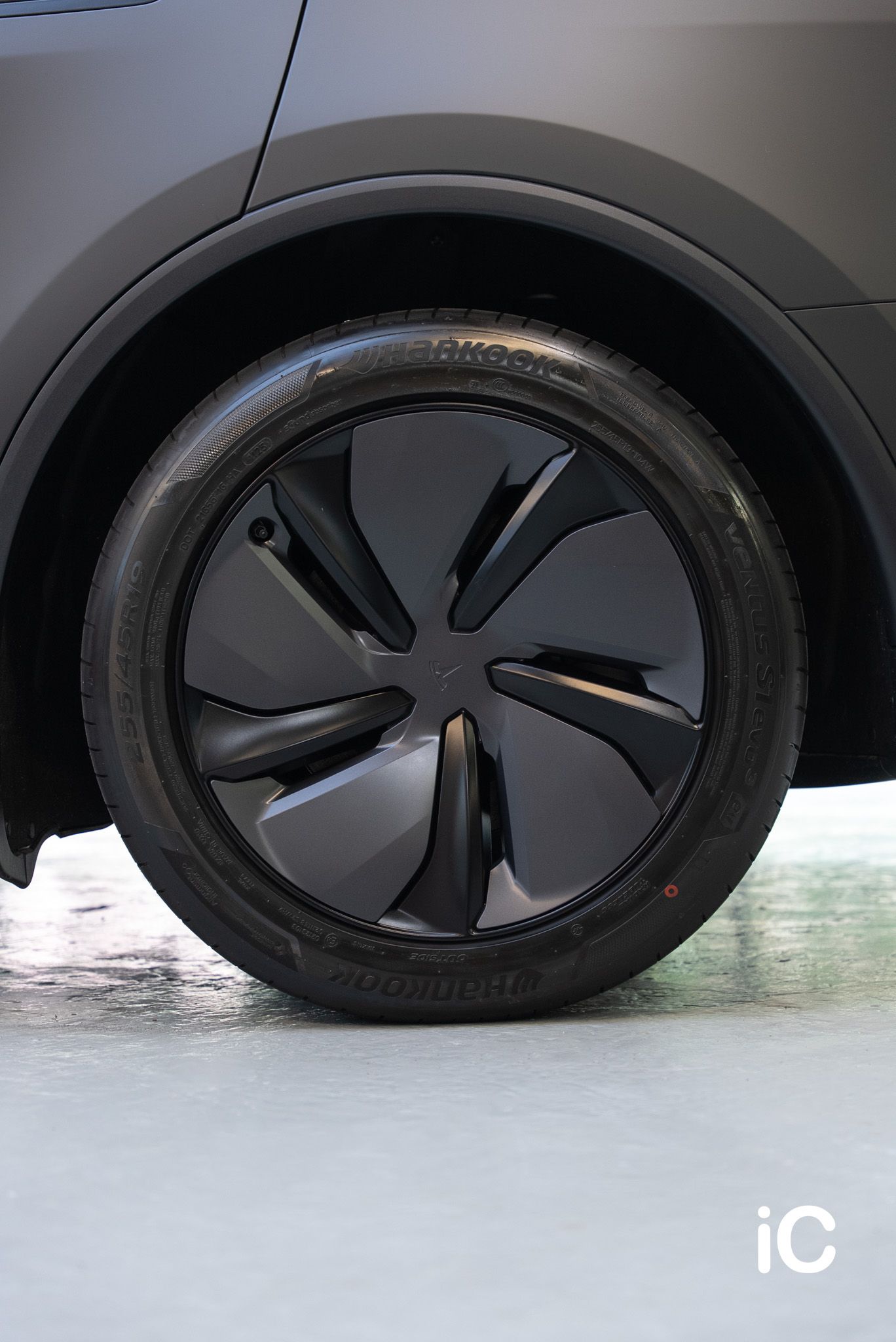 Tesla Model Y 轉色 PPF 施工作品