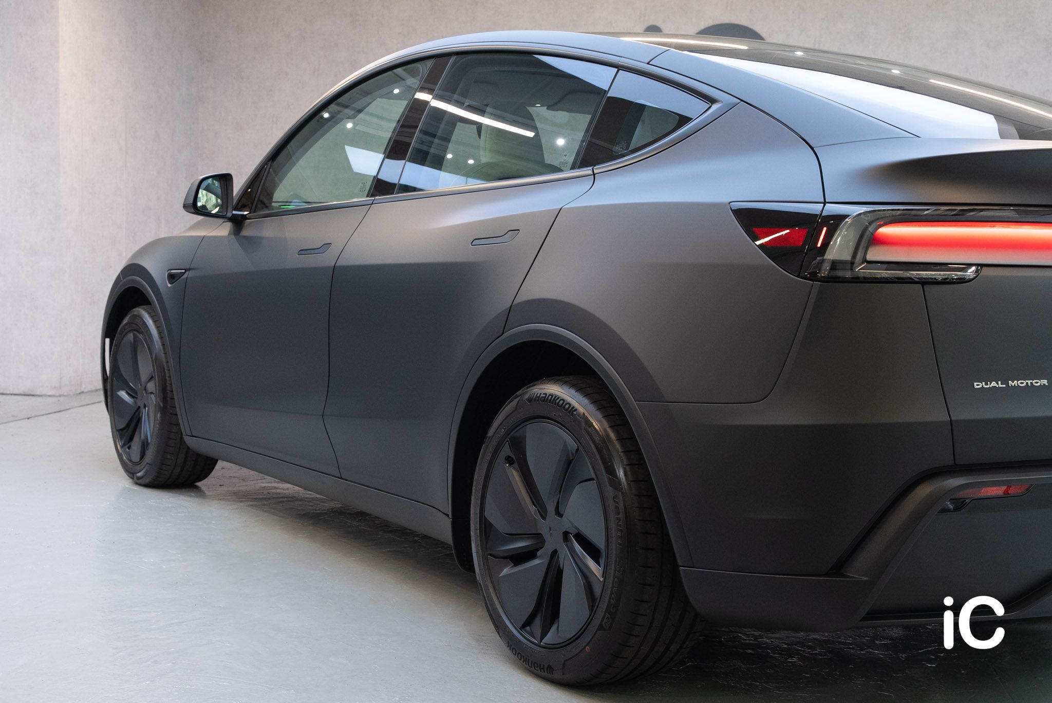 Tesla Model Y 轉色 PPF 施工作品