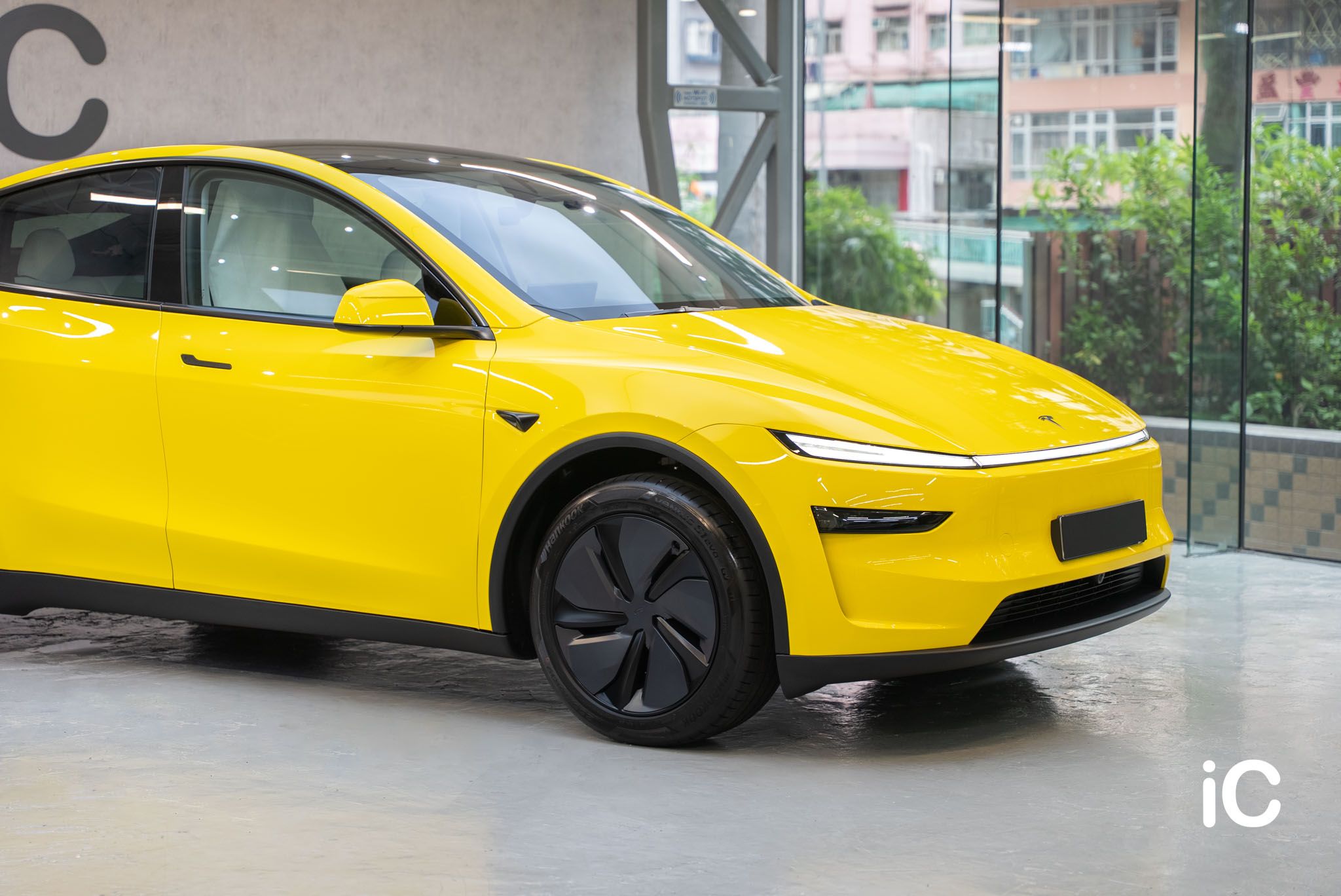 Tesla Model Y 轉色 PPF 施工作品