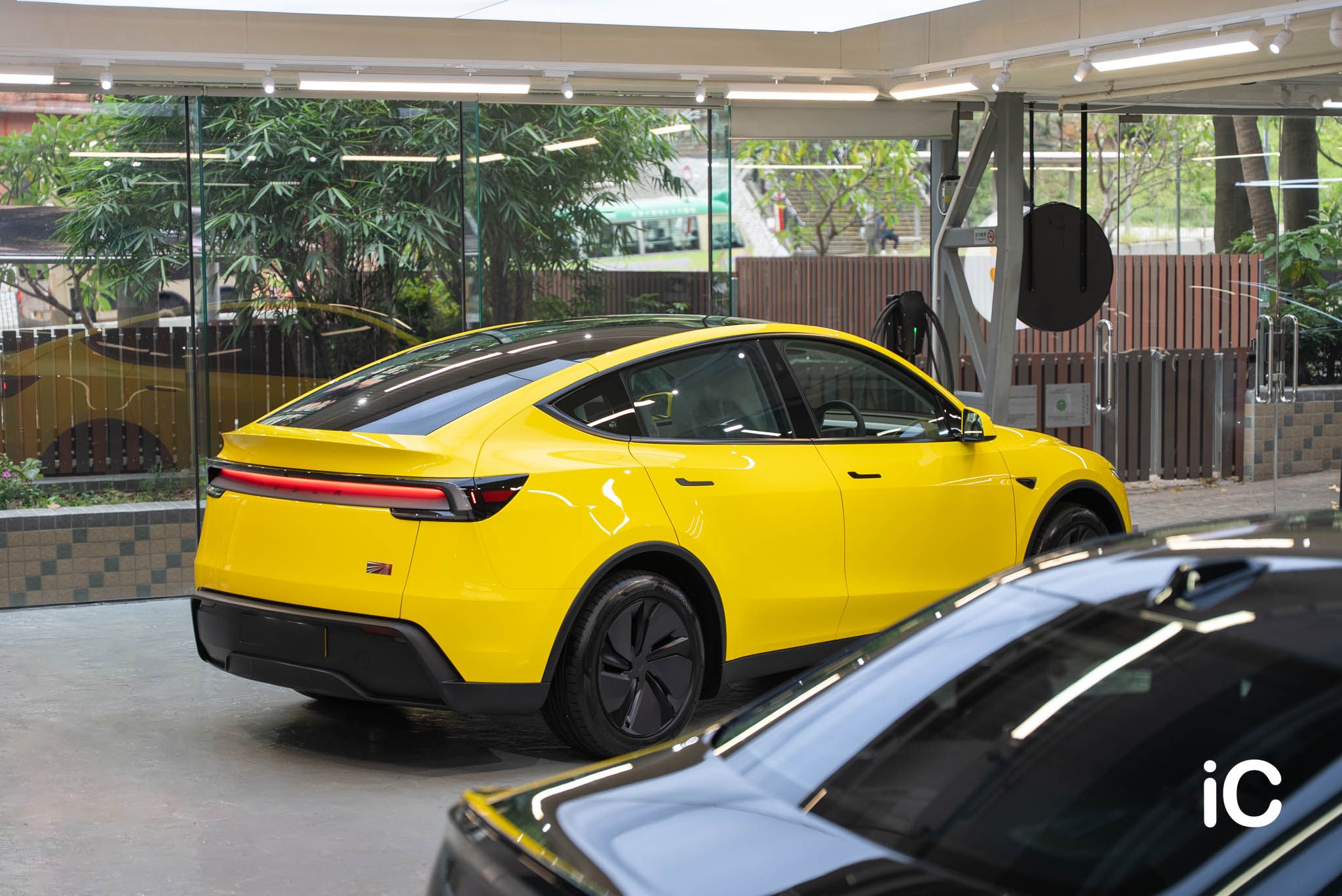 Tesla Model Y 轉色 PPF 施工作品