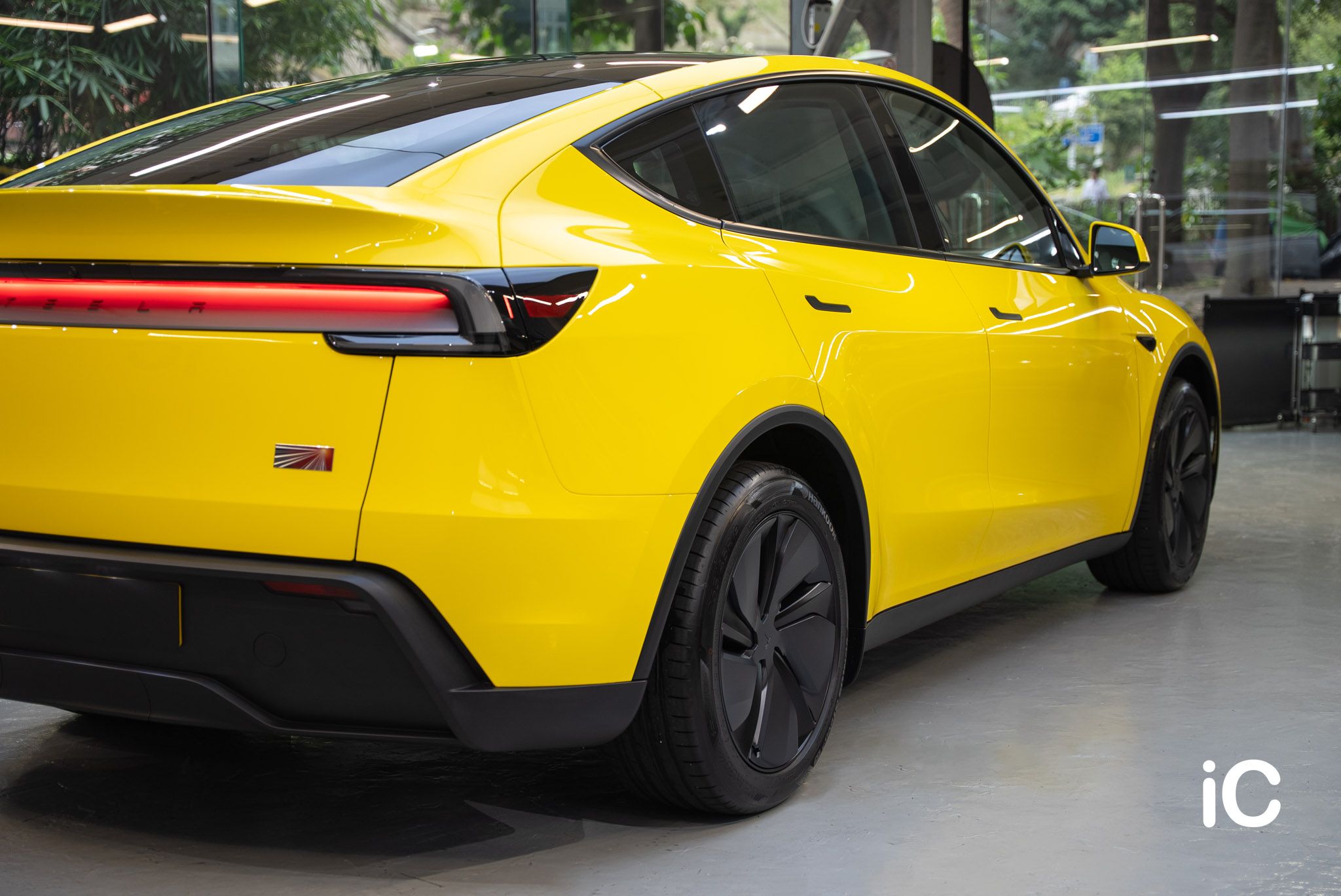 Tesla Model Y 轉色 PPF 施工作品