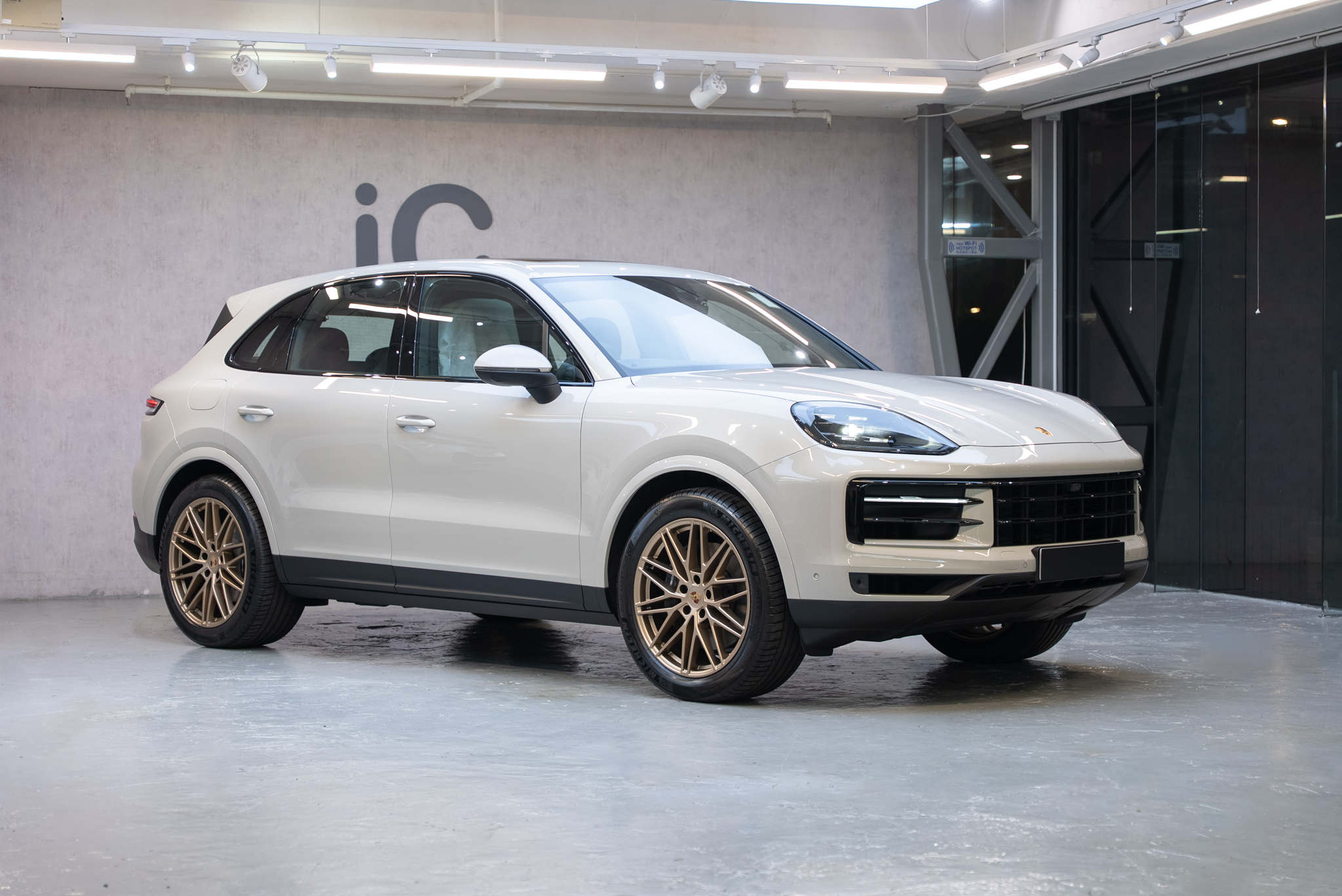 Porsche Cayenne 透明 PPF 施工作品