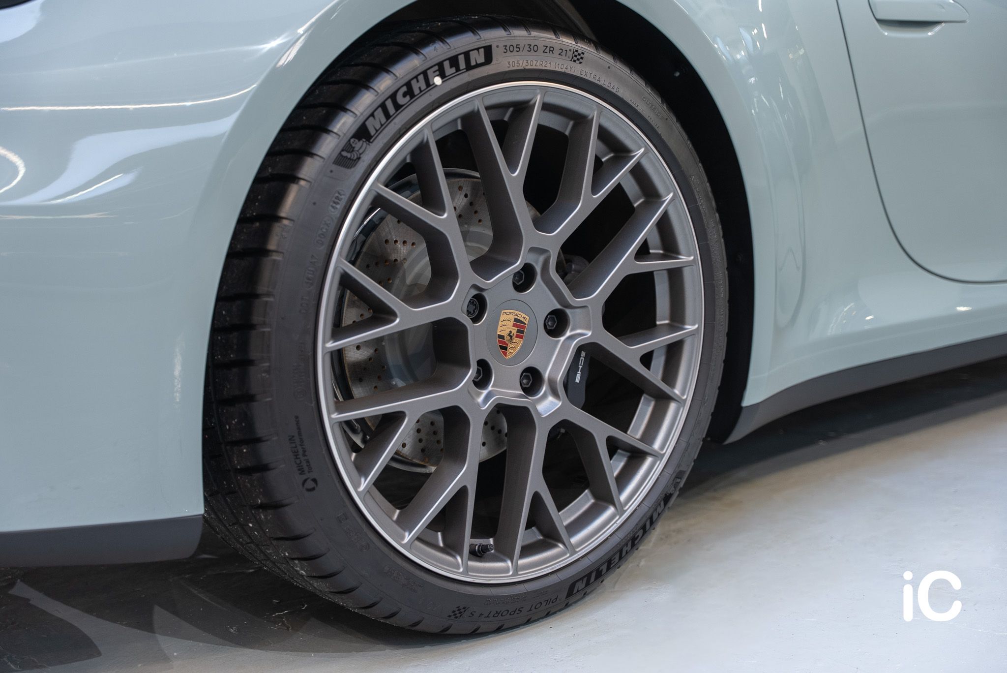 Porsche 911 透明 PPF 施工作品