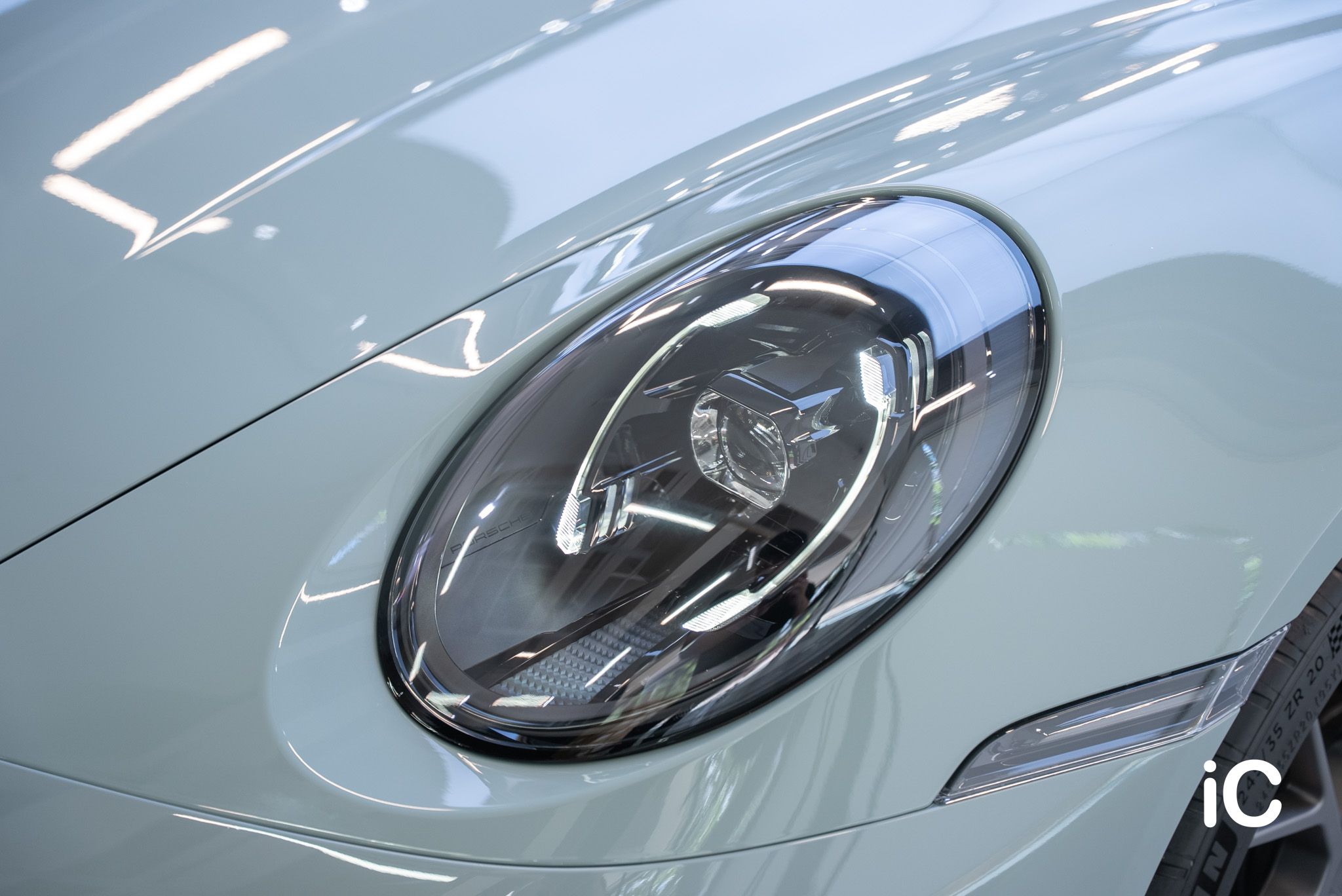 Porsche 911 透明 PPF 施工作品