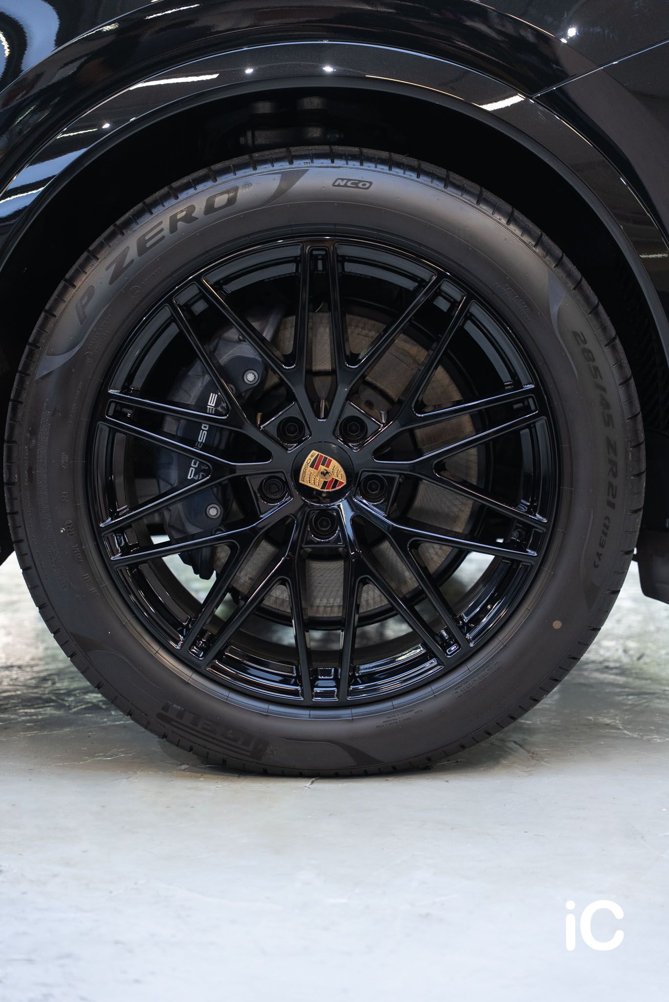 Porsche Cayenne 透明 PPF 施工作品