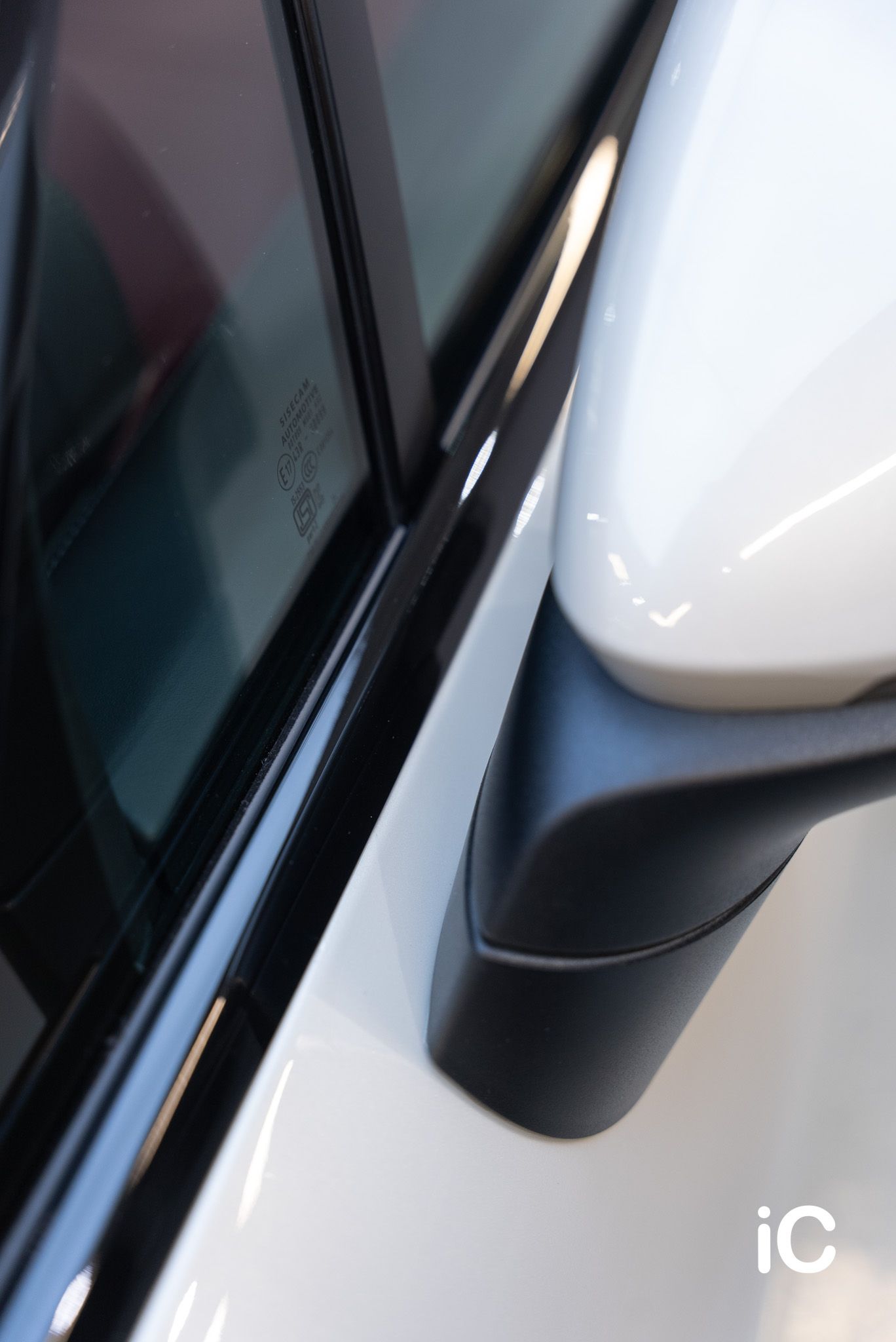 Porsche Cayenne 透明 PPF 施工作品