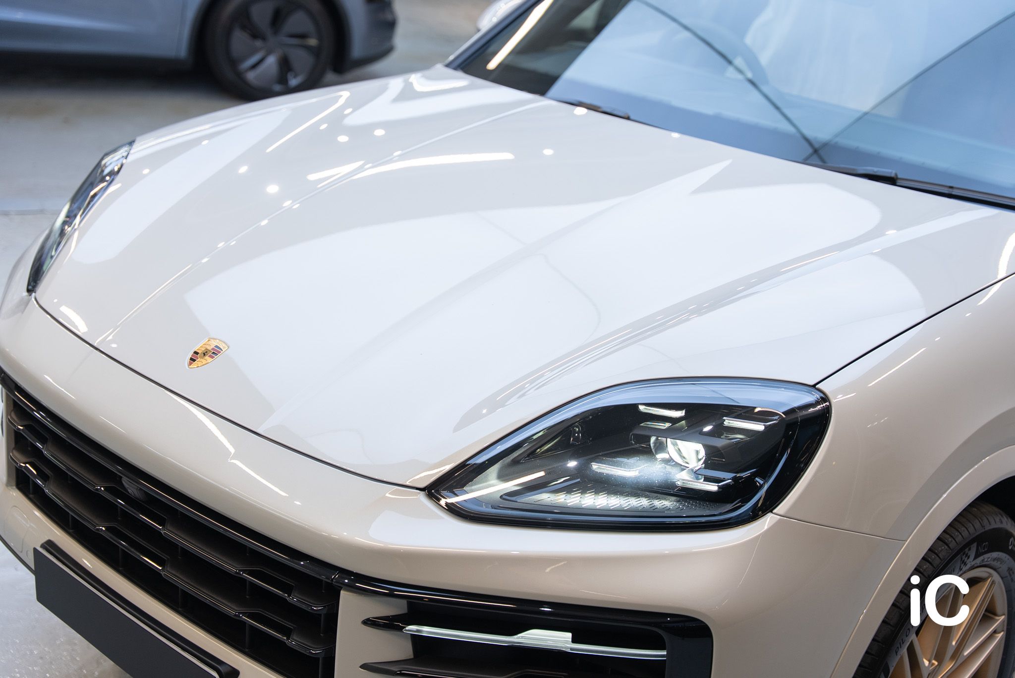 Porsche Cayenne 透明 PPF 施工作品