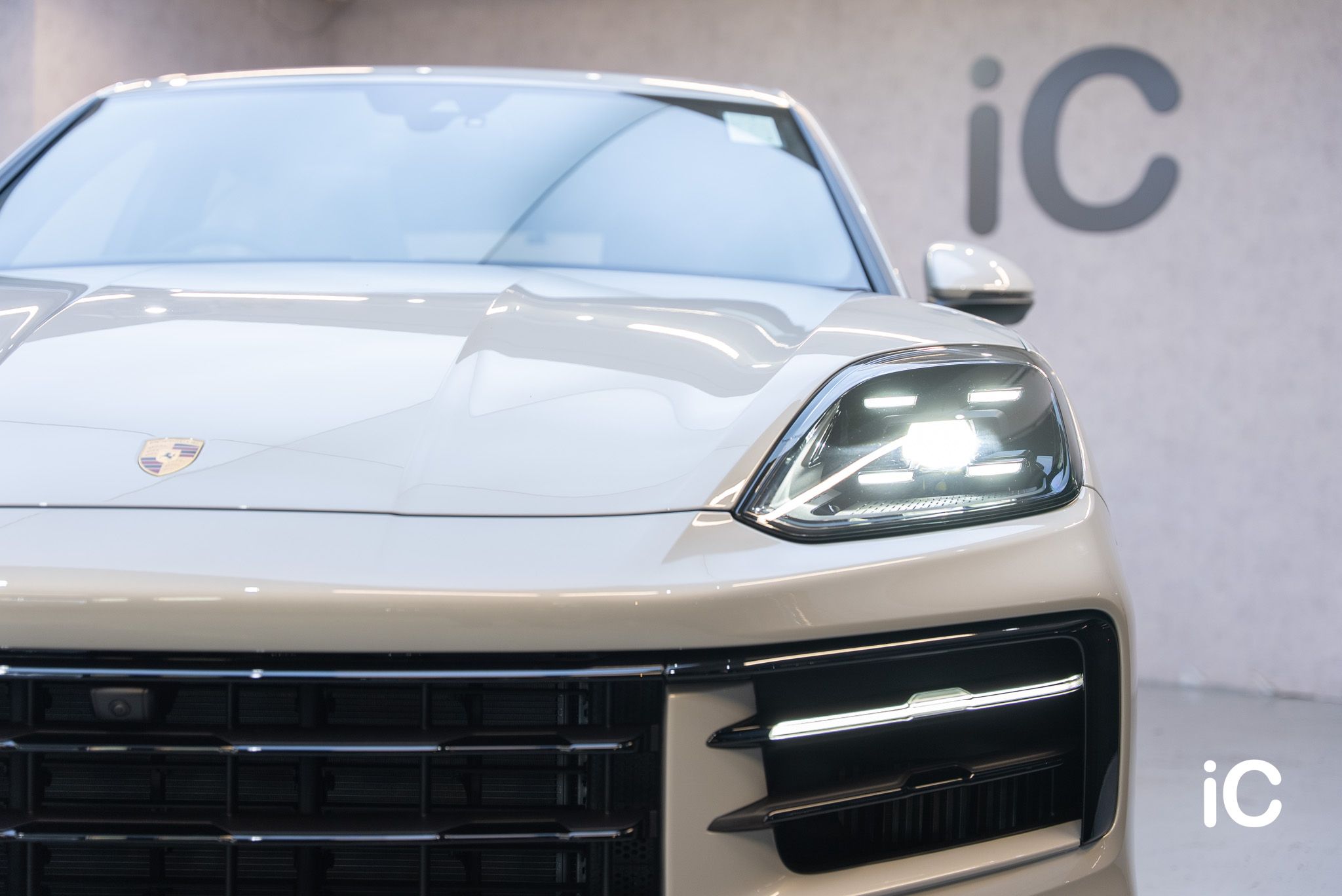 Porsche Cayenne 透明 PPF 施工作品