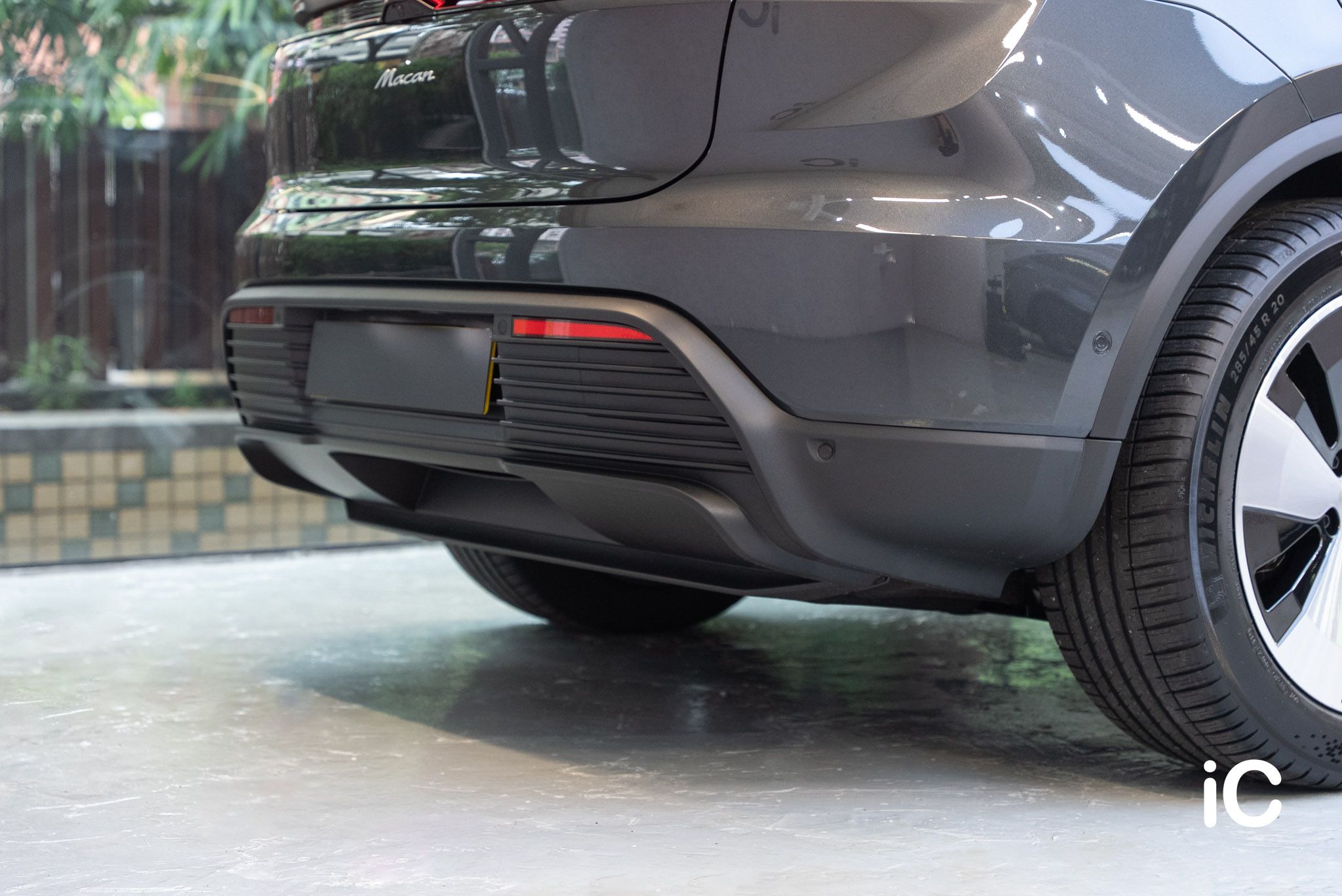 Porsche Macan EV 透明 PPF 施工作品