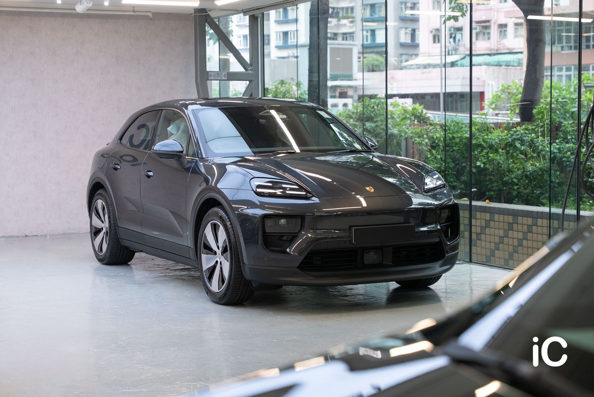 Porsche Macan EV 透明 PPF 施工作品