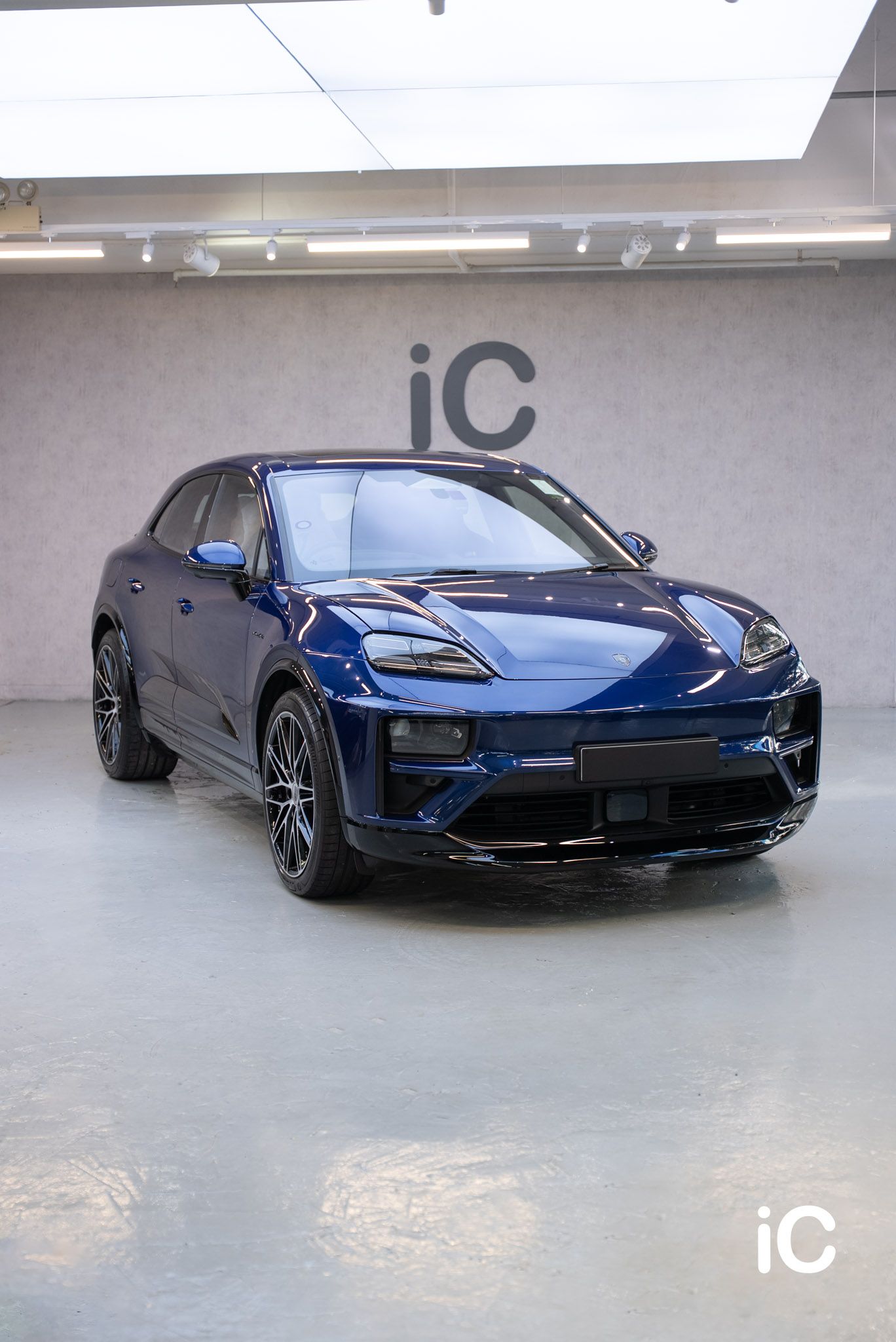 Porsche Macan Turbo EV 透明 PPF 施工作品