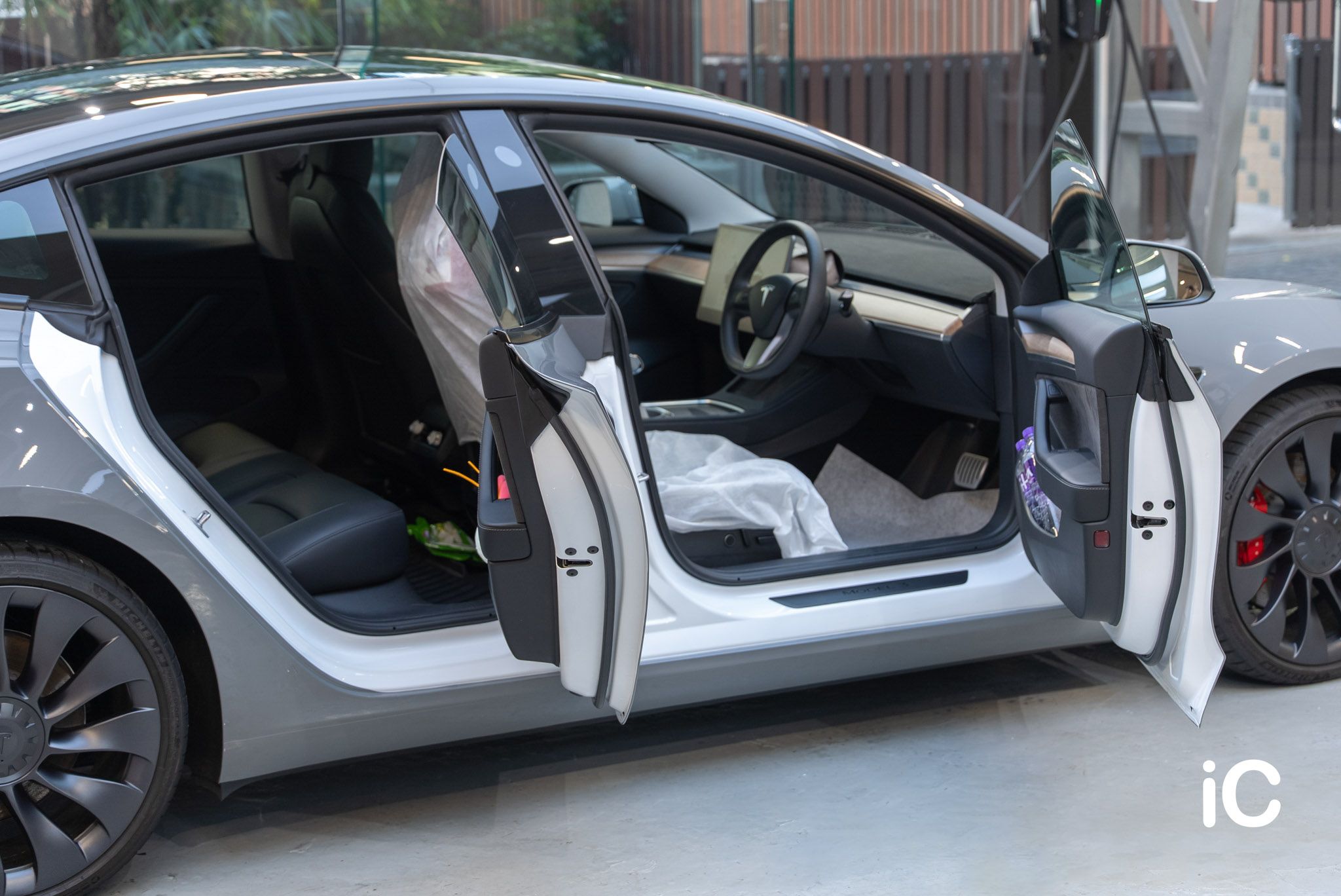 Tesla Model 3 轉色 PPF 施工作品
