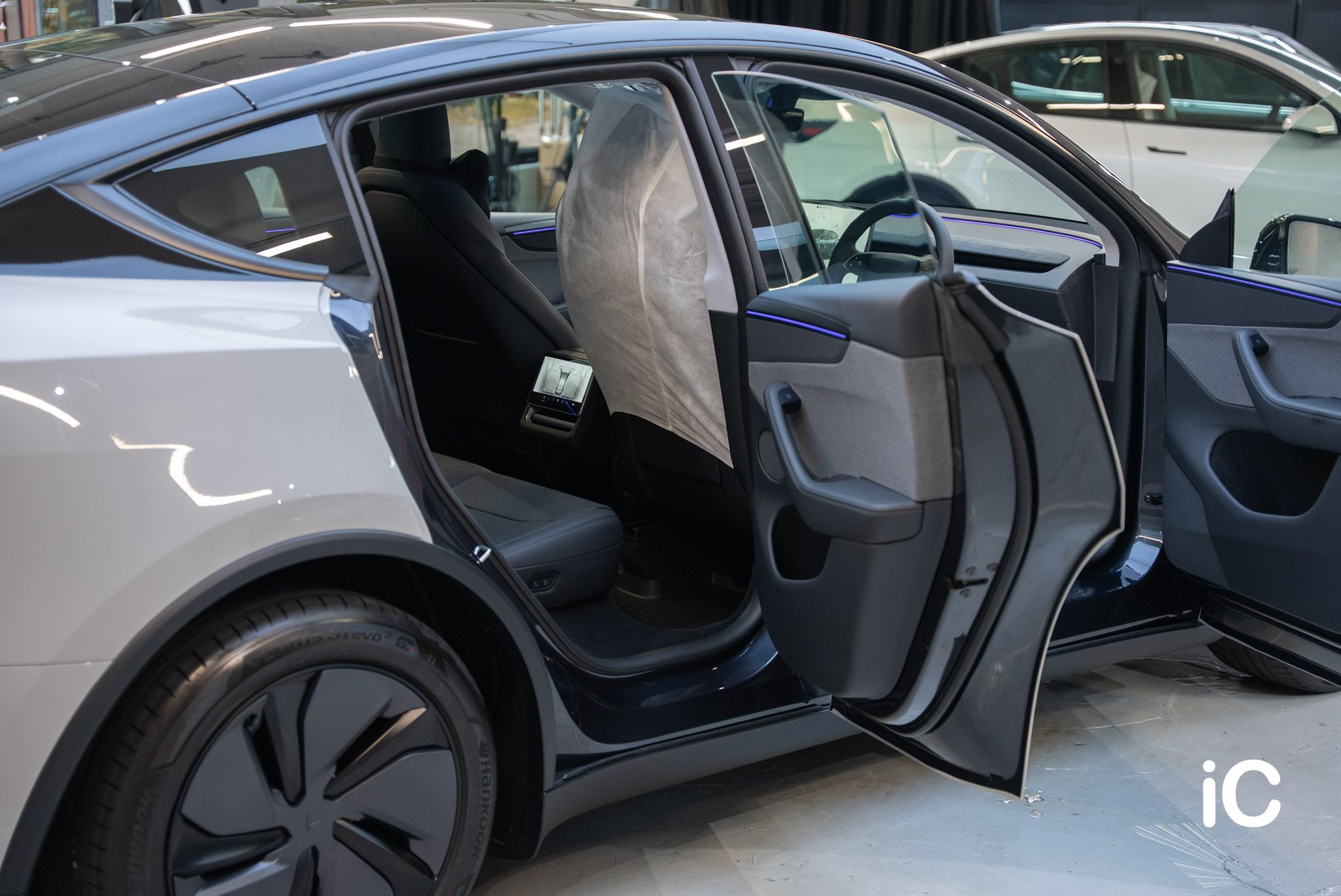 Tesla Model Y 轉色 PPF 施工作品