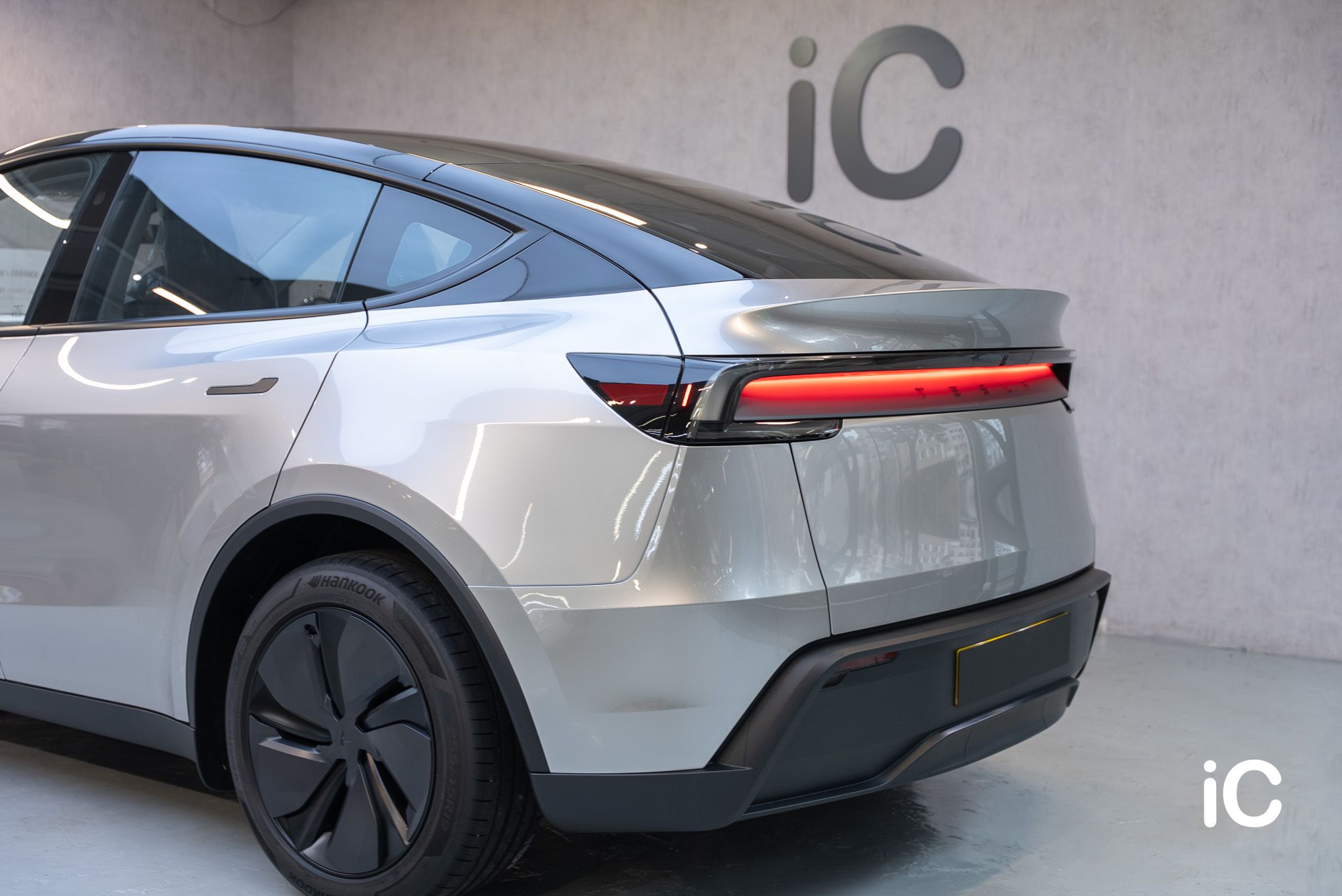 Tesla Model Y 轉色 PPF 施工作品