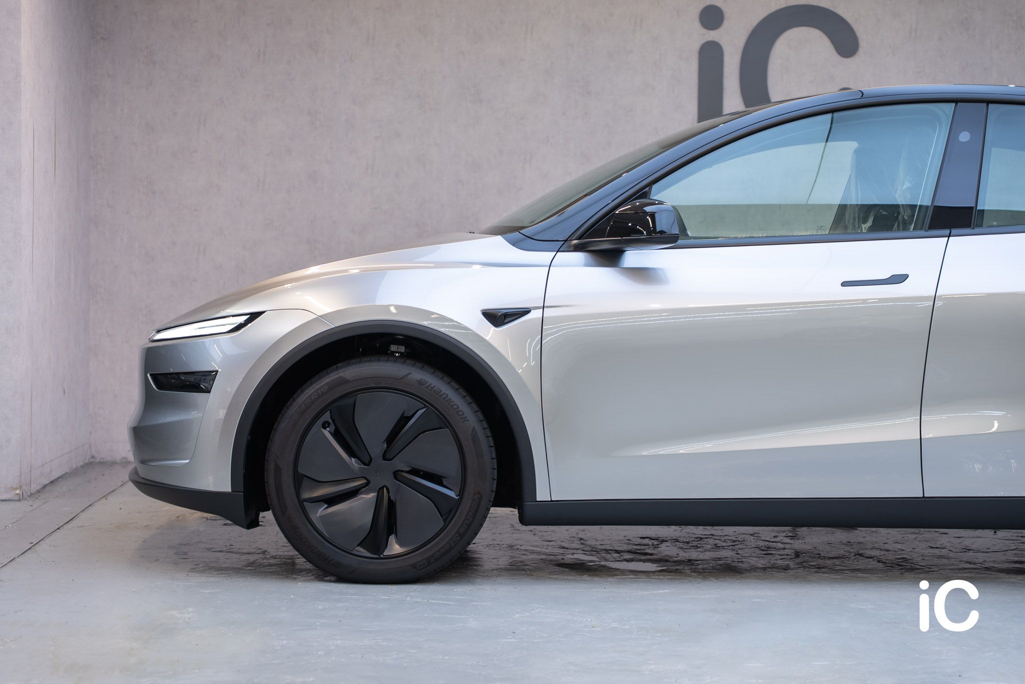 Tesla Model Y 轉色 PPF 施工作品