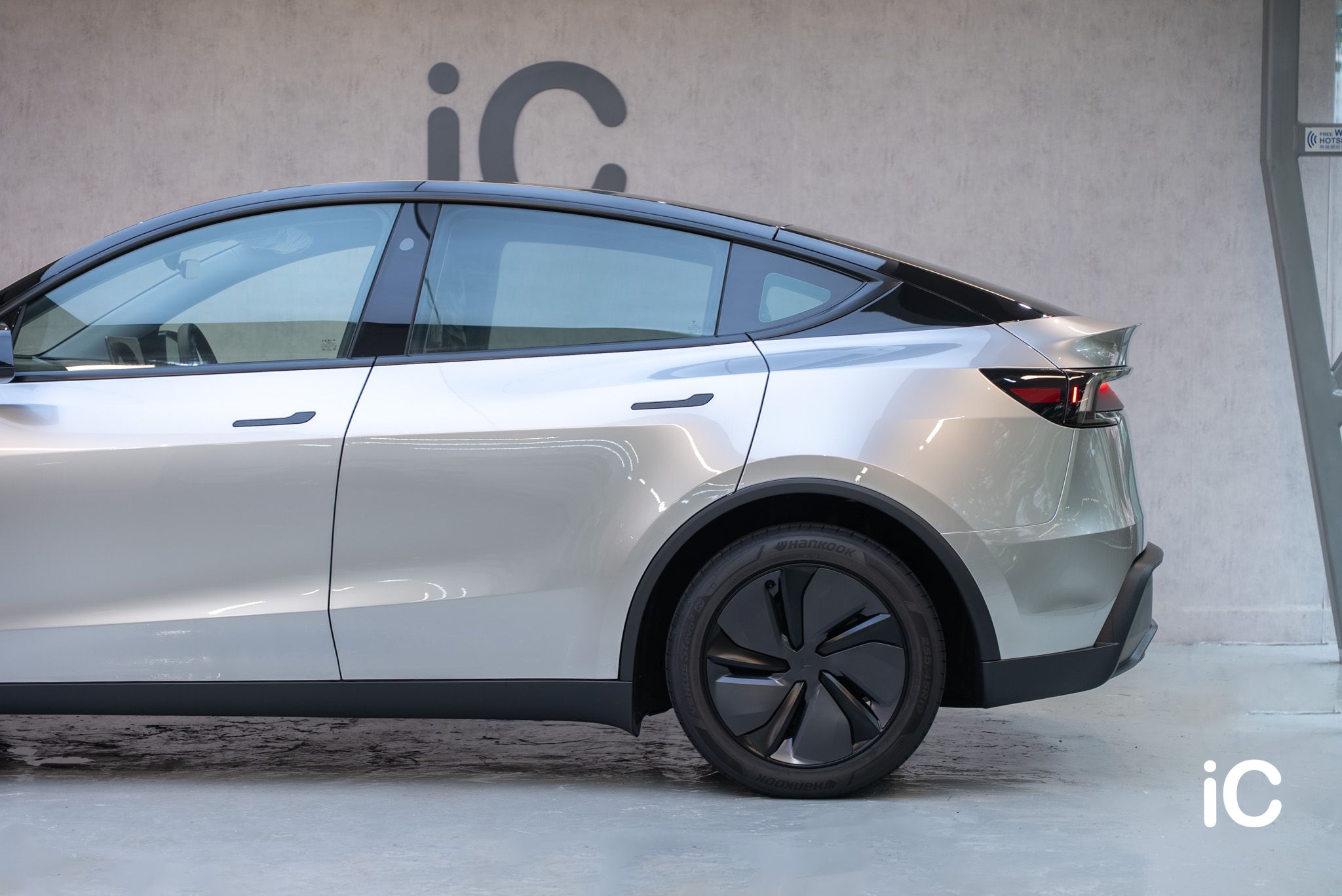 Tesla Model Y 轉色 PPF 施工作品