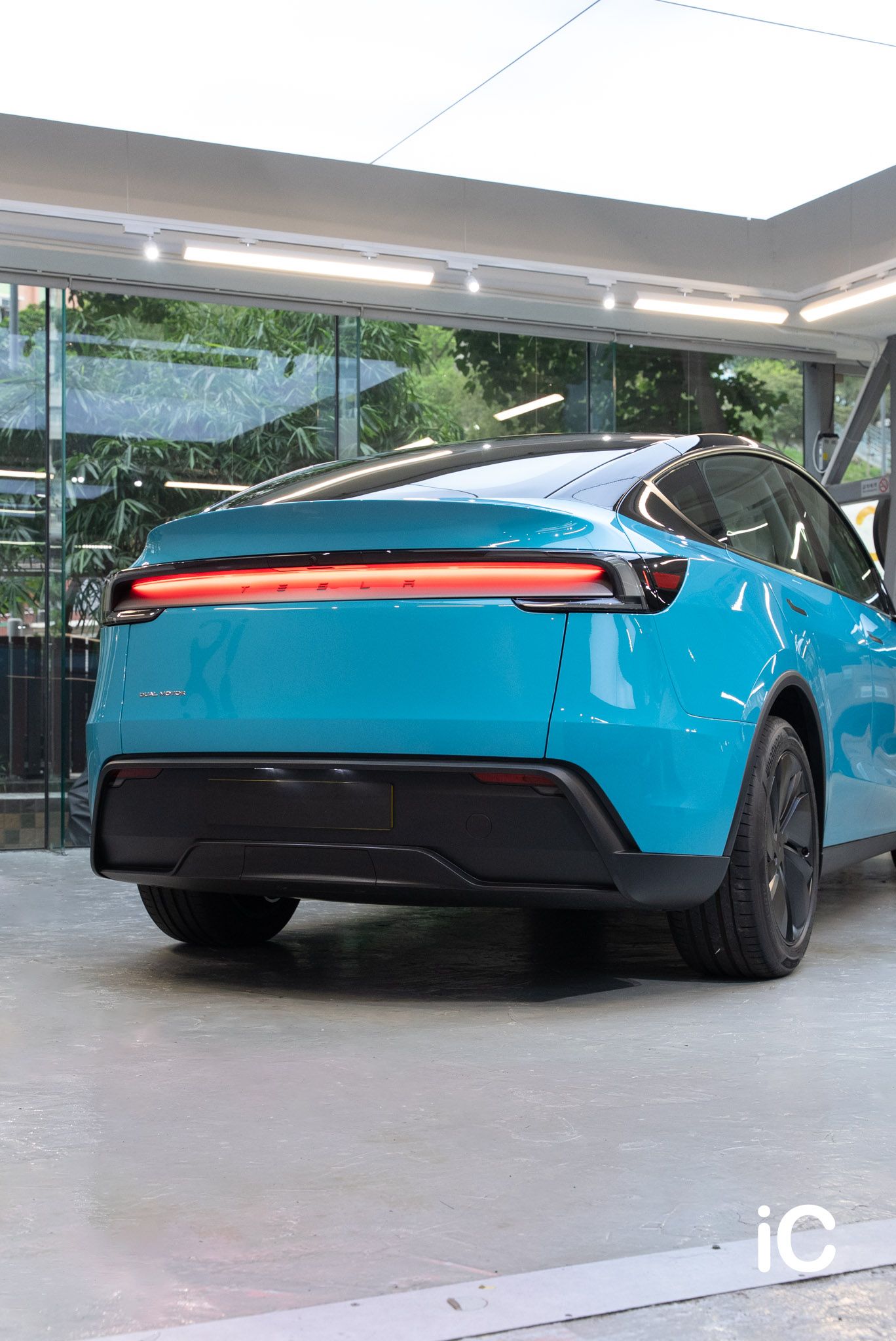 Tesla Model Y 轉色 PPF 施工作品