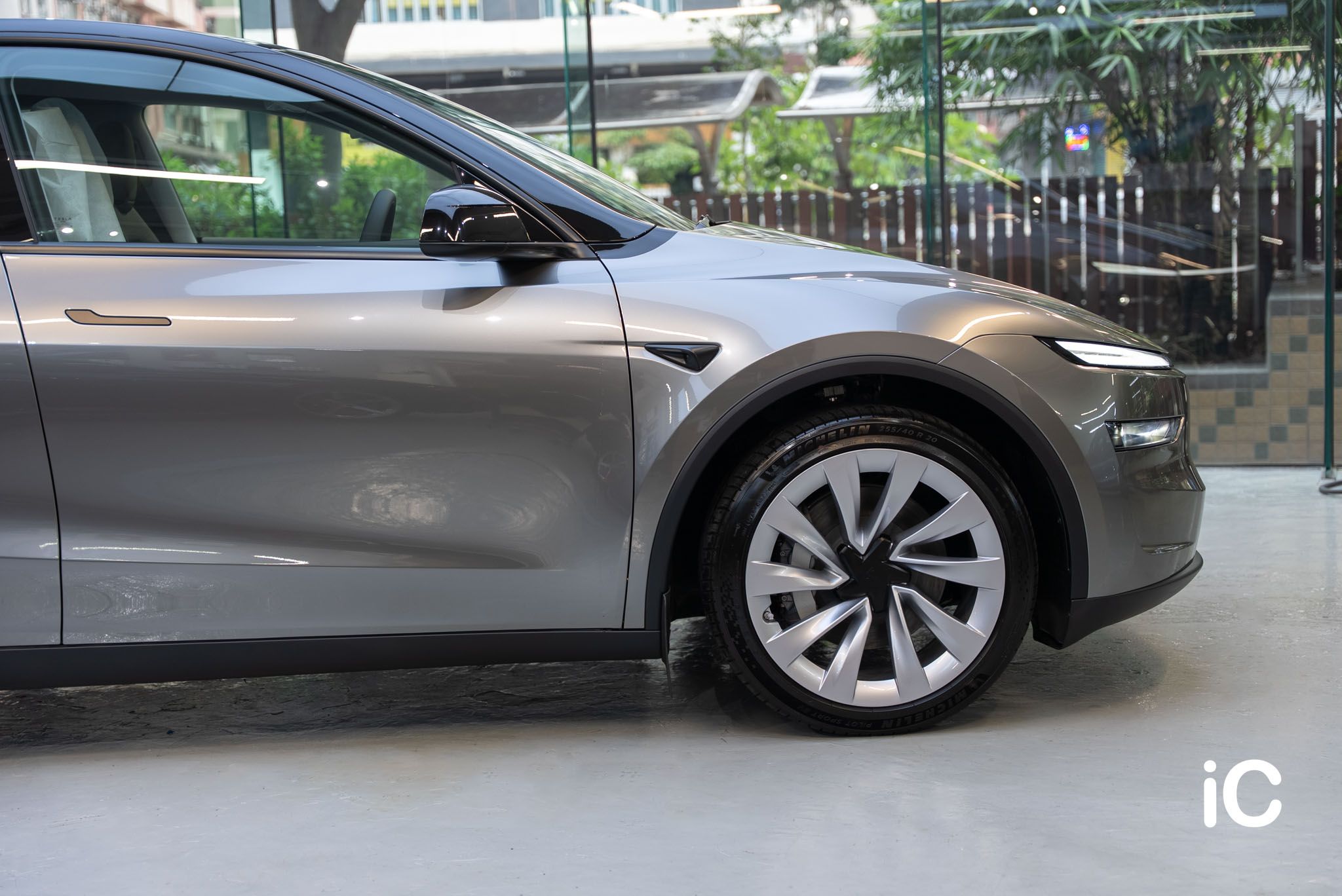 Tesla Model Y 轉色 PPF 施工作品