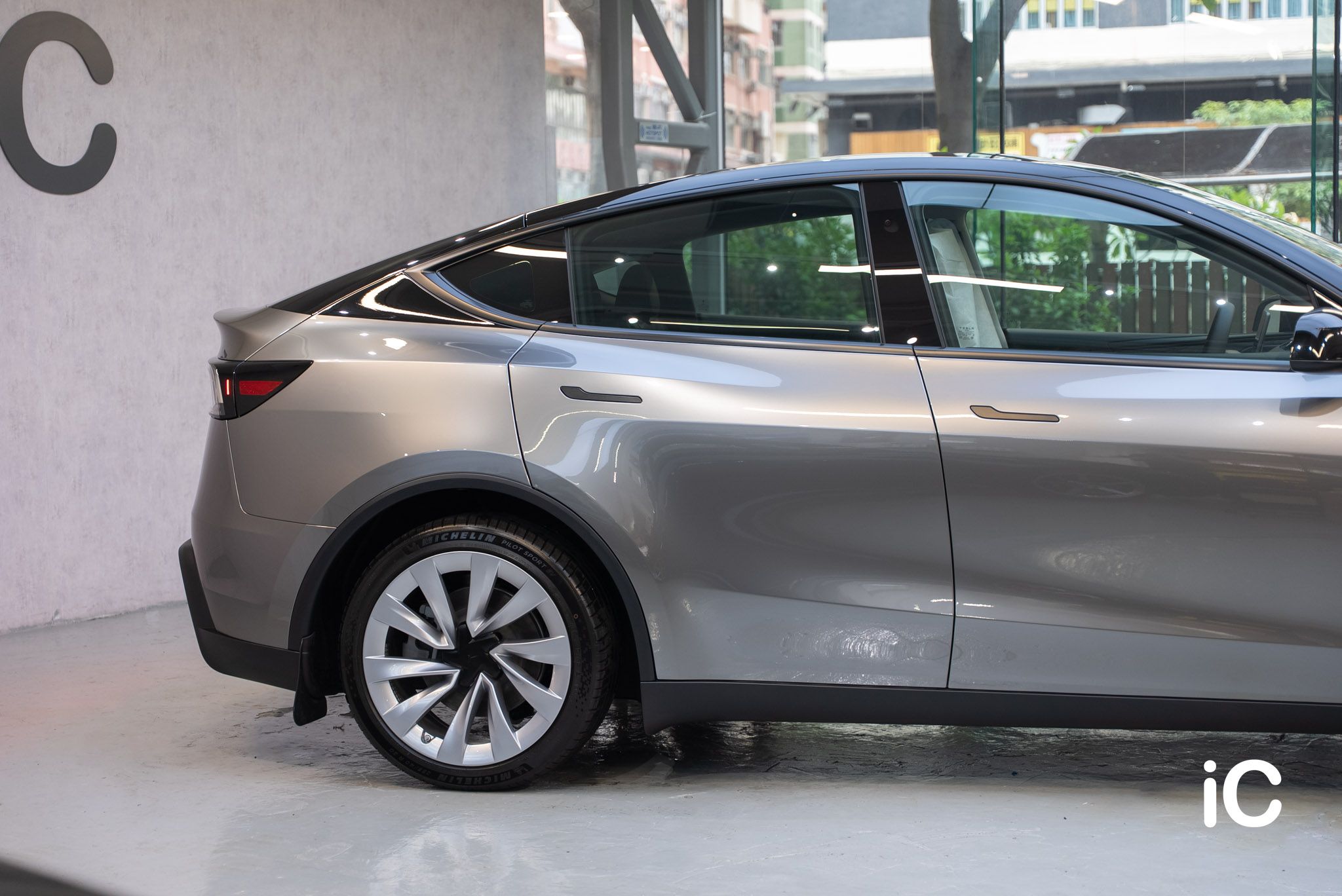 Tesla Model Y 轉色 PPF 施工作品