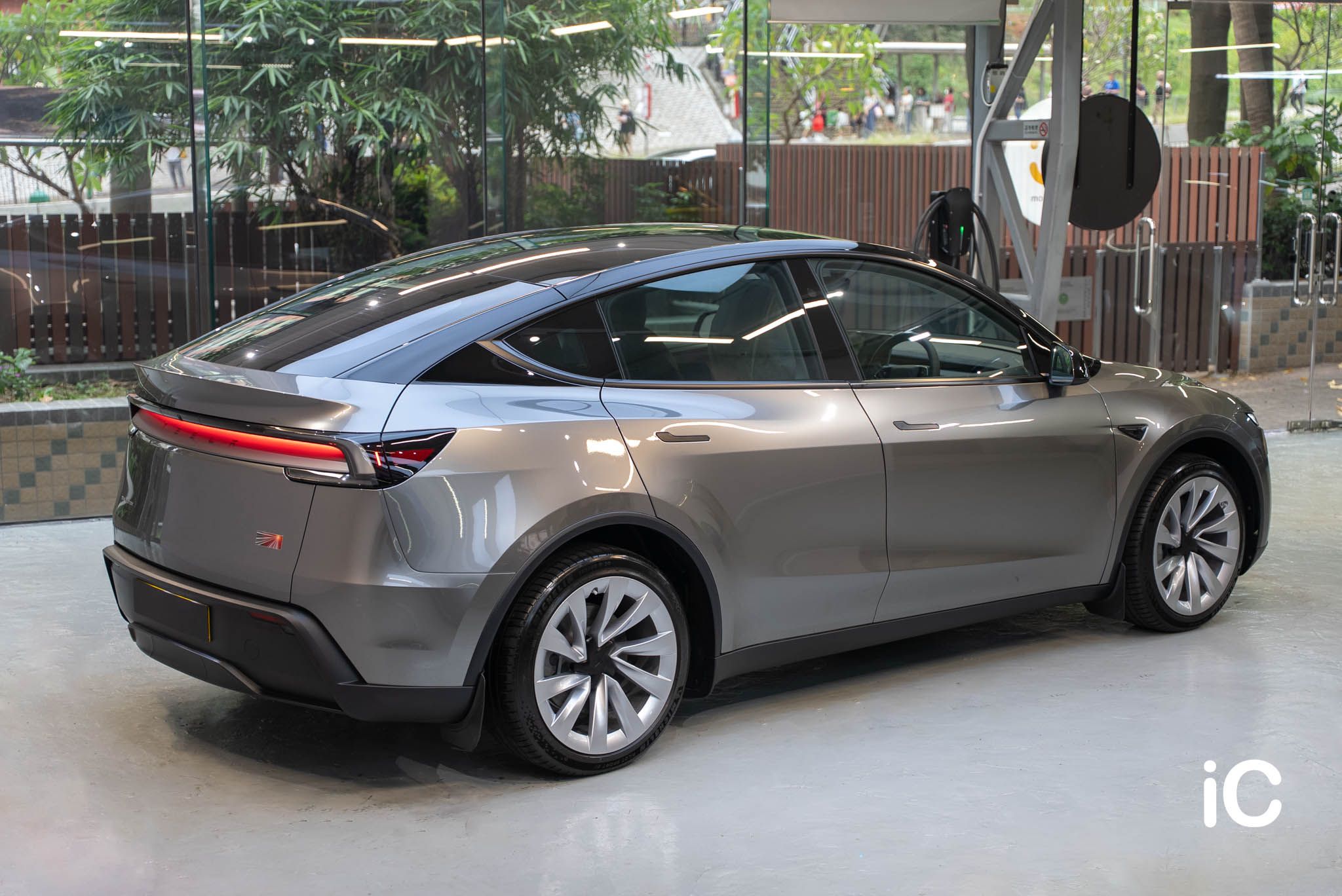 Tesla Model Y 轉色 PPF 施工作品