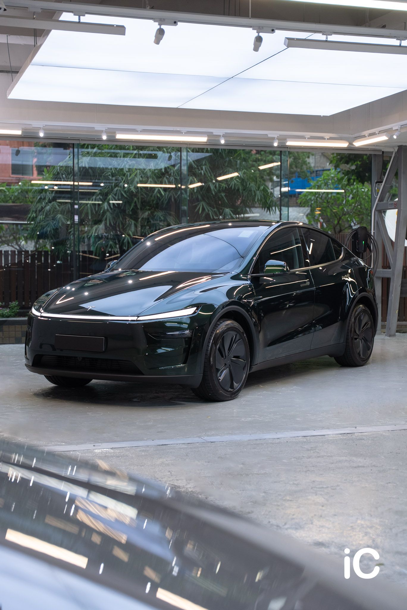 Tesla Model Y 轉色 PPF 施工作品