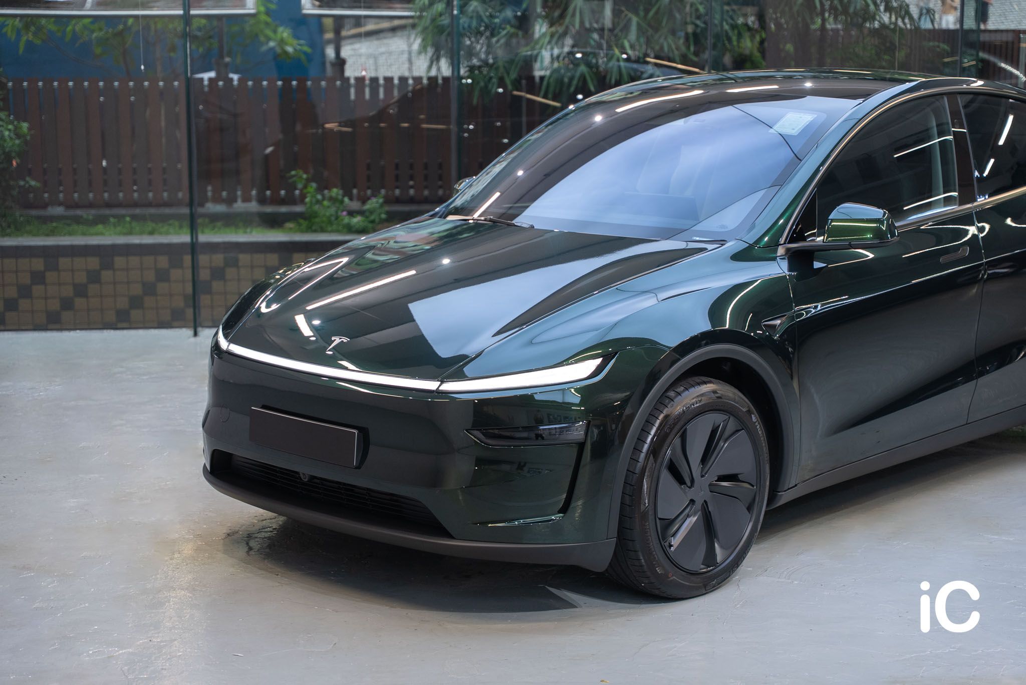 Tesla Model Y 轉色 PPF 施工作品