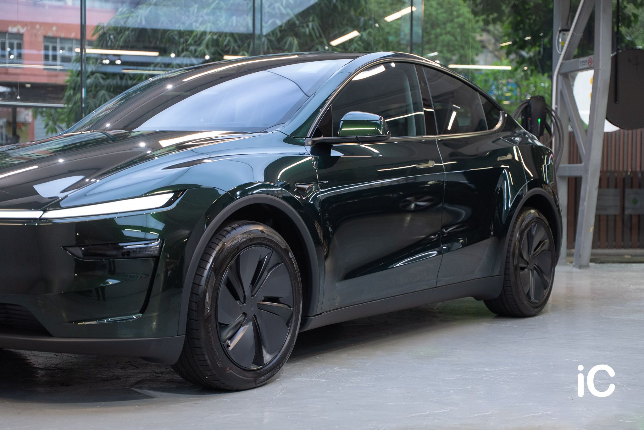 Tesla Model Y 轉色 PPF 施工作品