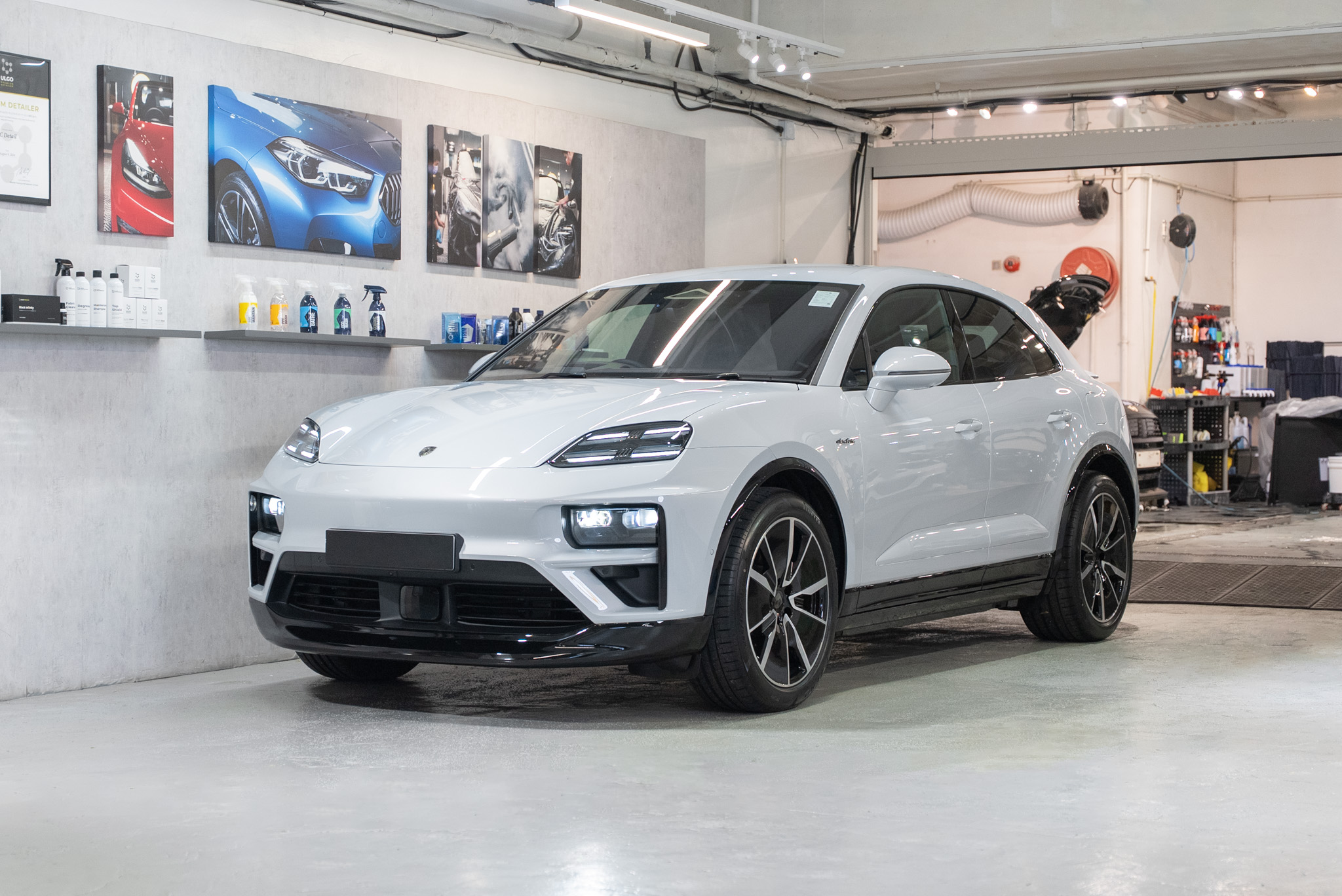 Porsche Macan EV Turbo 透明 PPF 施工作品