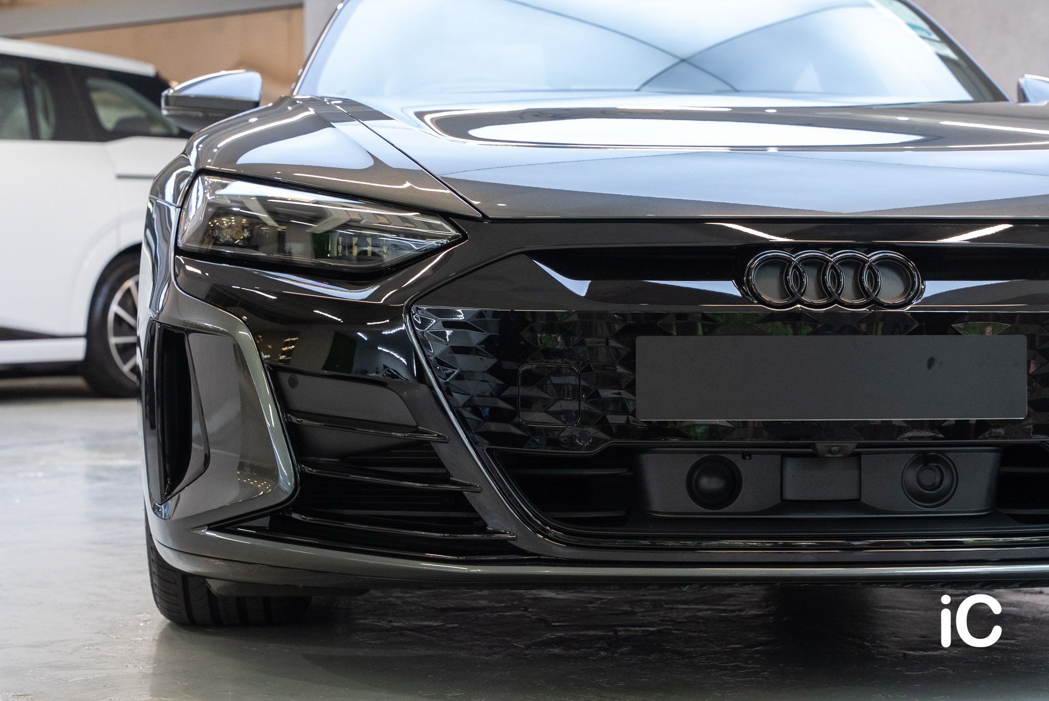 Audi e-tron GT 透明 PPF 施工作品