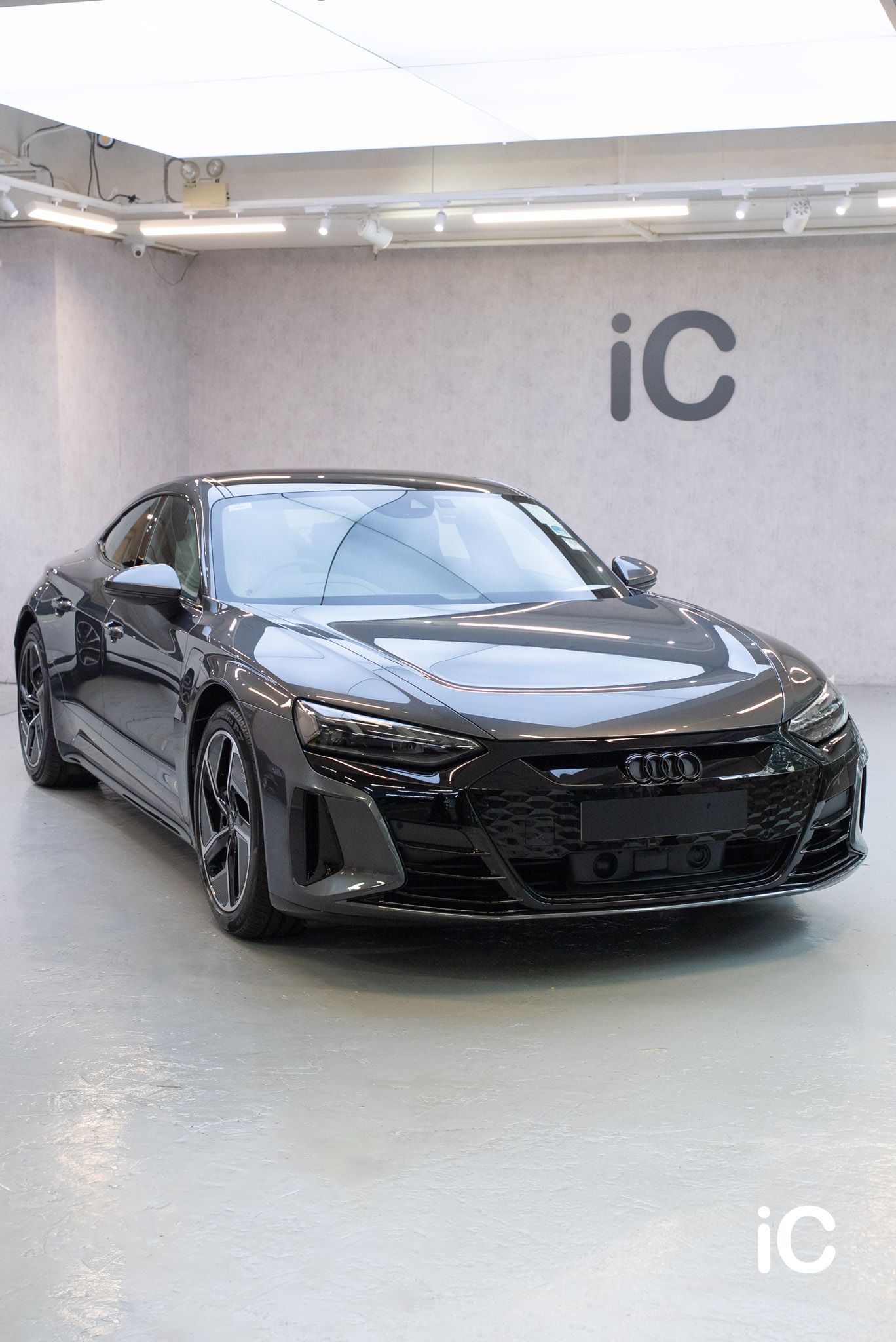 Audi e-tron GT 透明 PPF 施工作品
