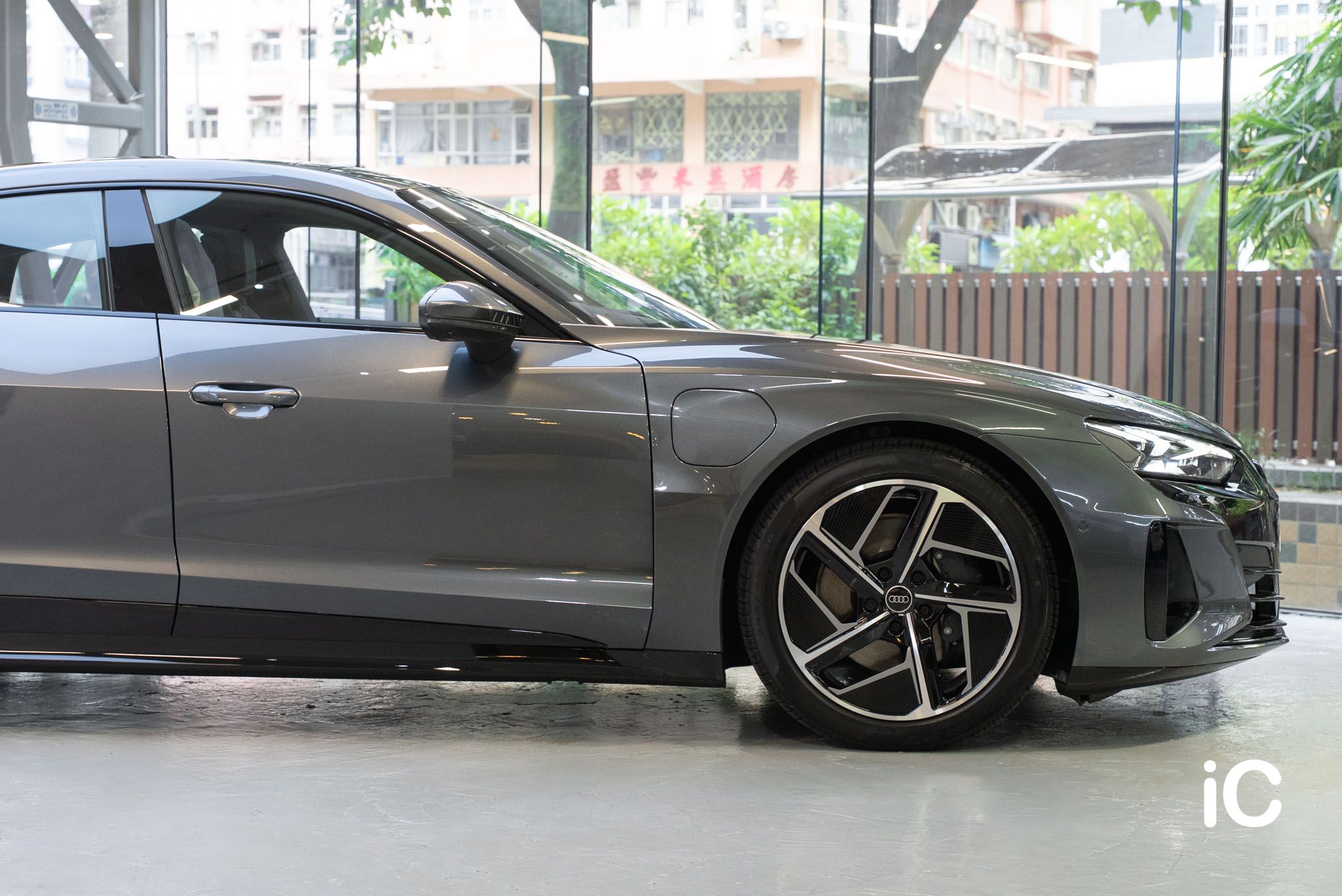 Audi e-tron GT 透明 PPF 施工作品