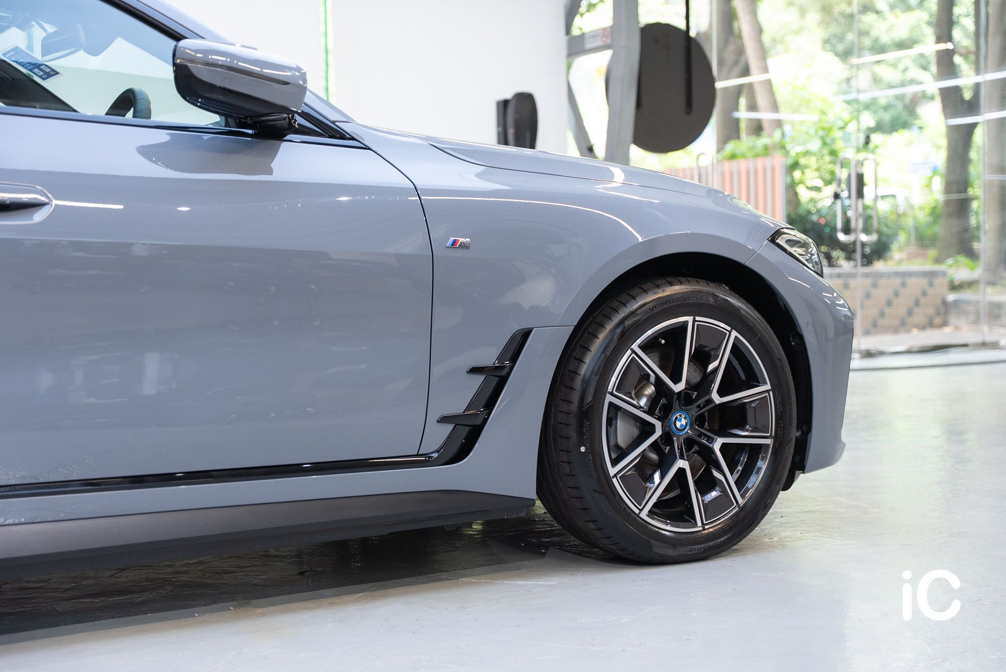 BMW i4 轉色 PPF 施工作品