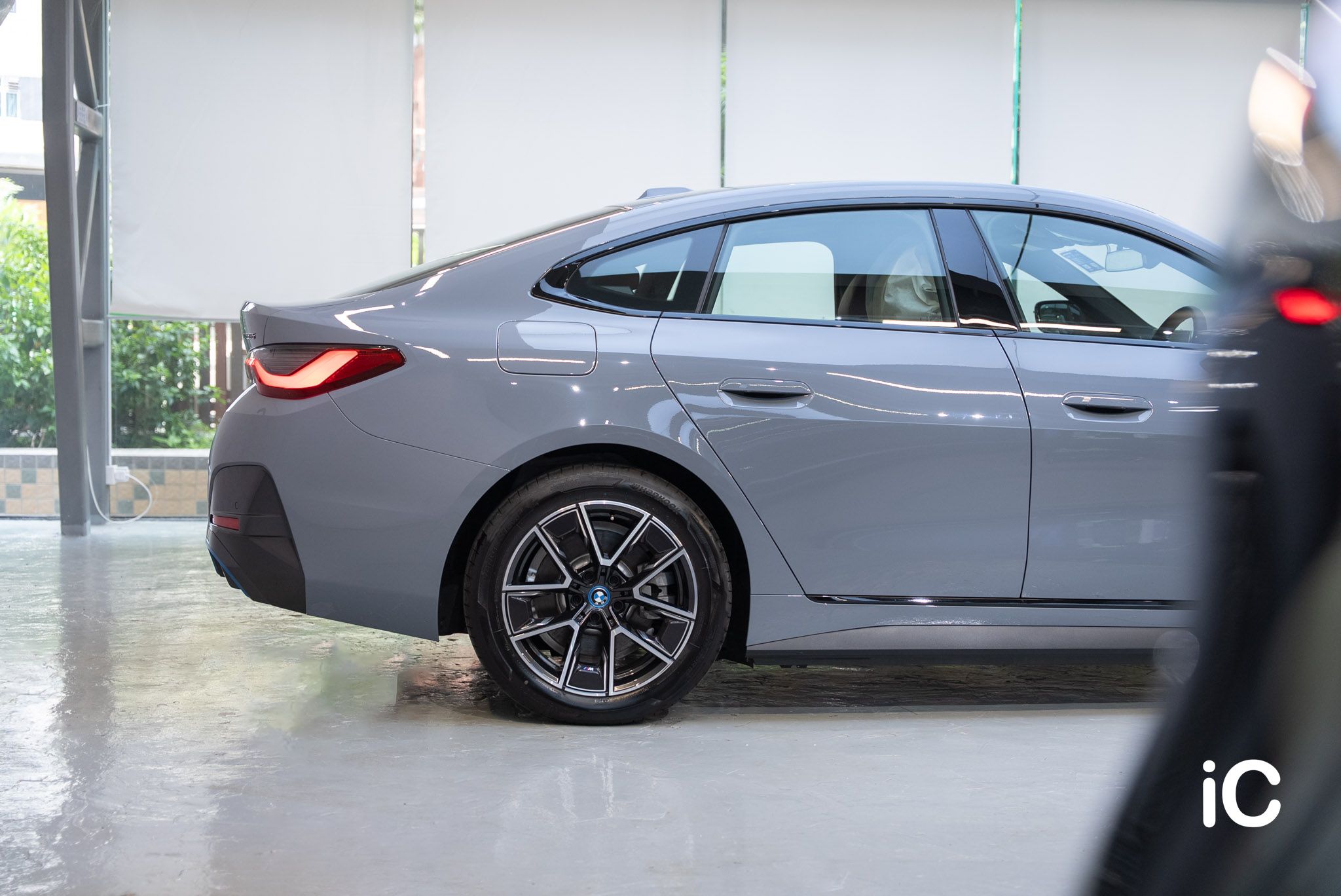 BMW i4 轉色 PPF 施工作品