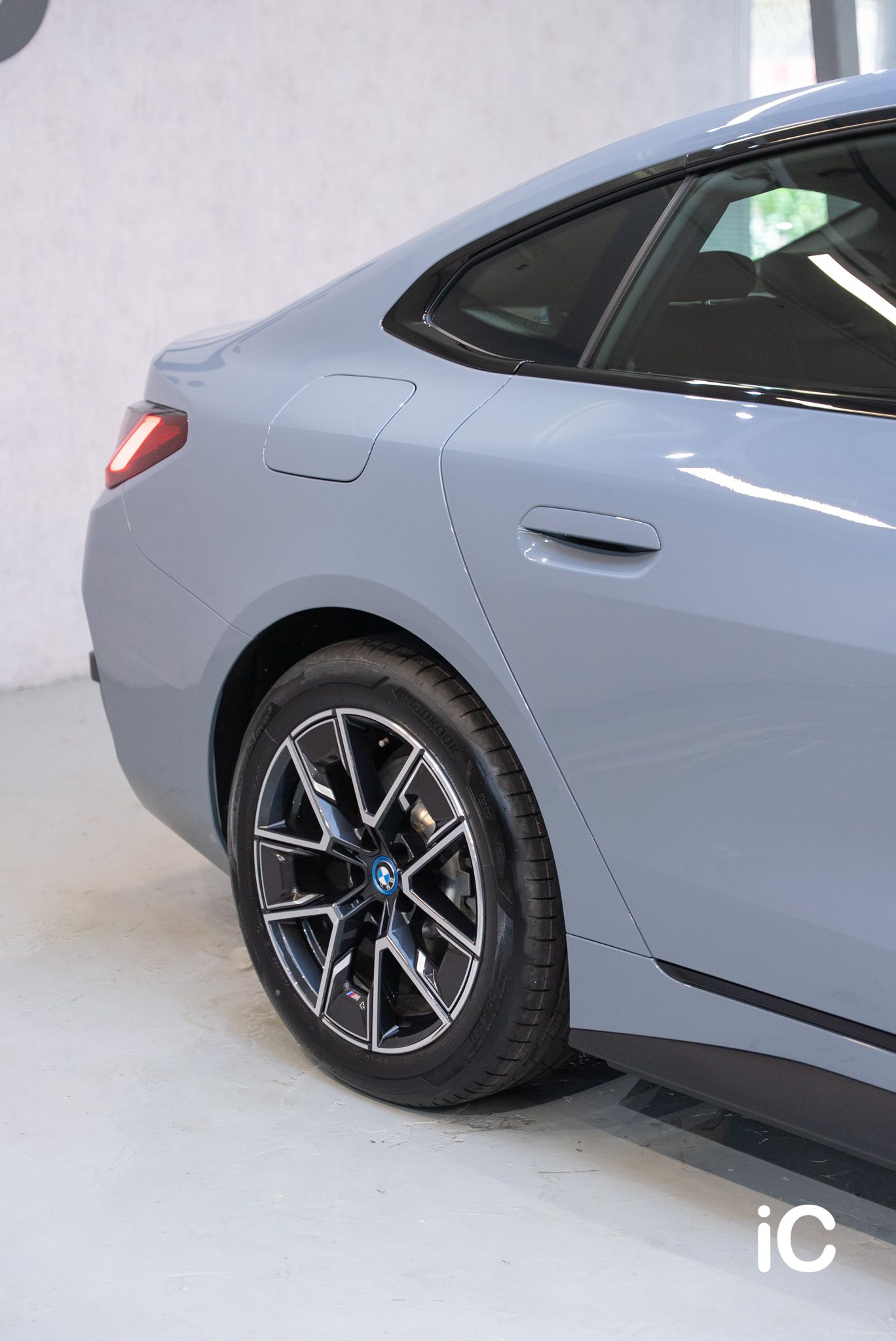 BMW i4 轉色 PPF 施工作品