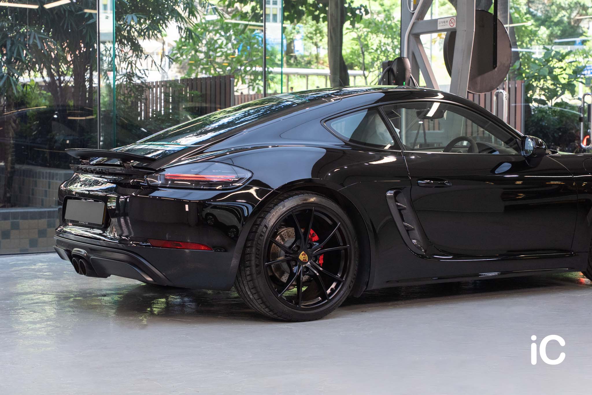 Porsche 718 Cayman GTS 轉色 PPF 施工作品