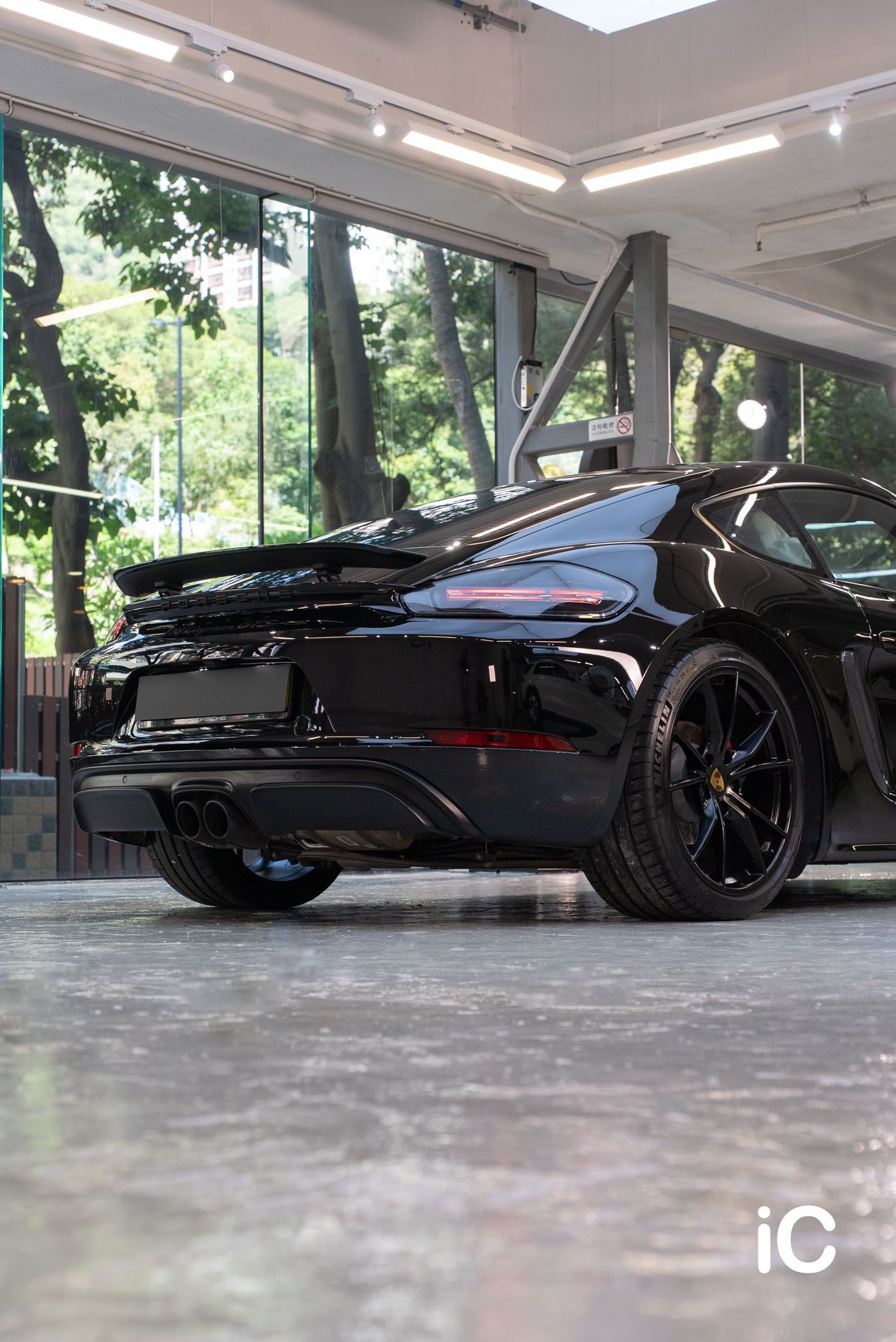Porsche 718 Cayman GTS 轉色 PPF 施工作品