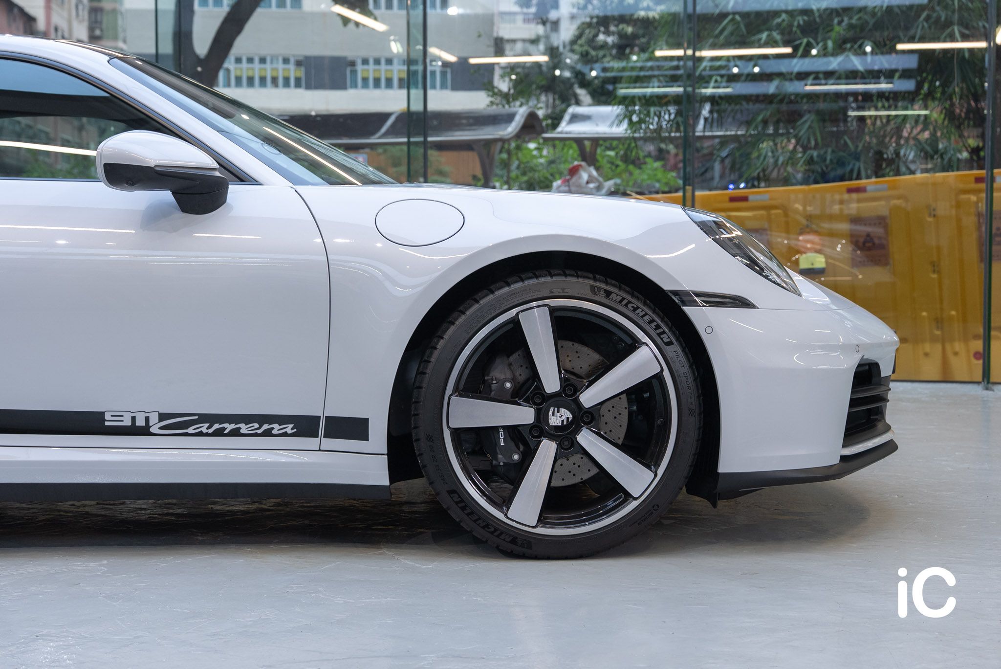 Porsche 911 透明 PPF 施工作品