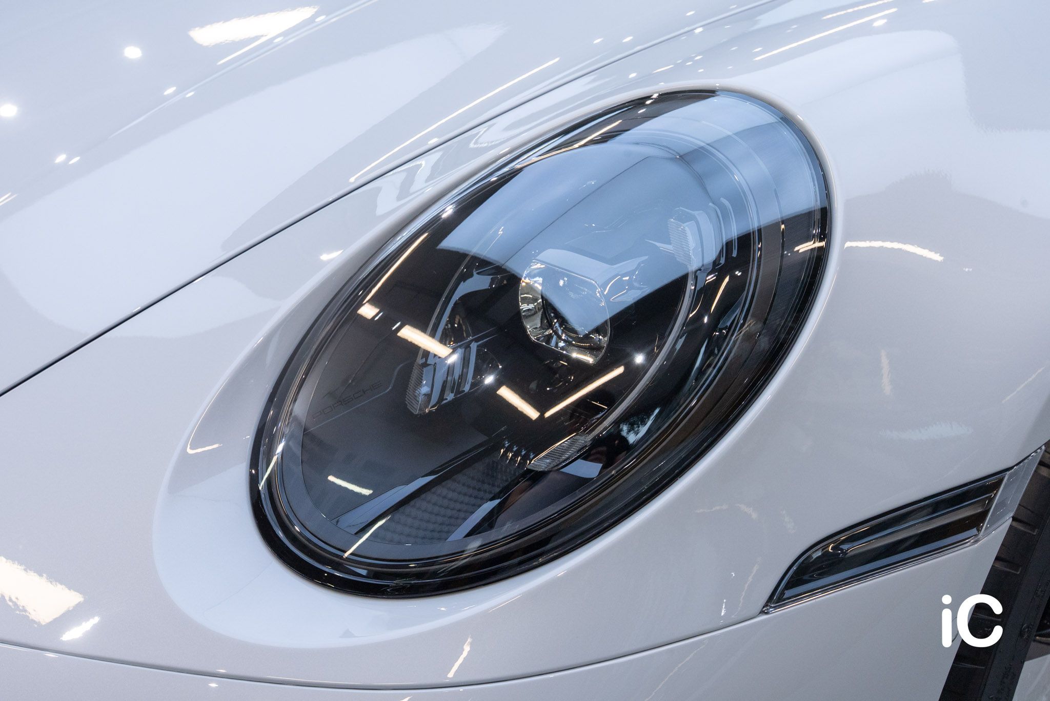 Porsche 911 透明 PPF 施工作品