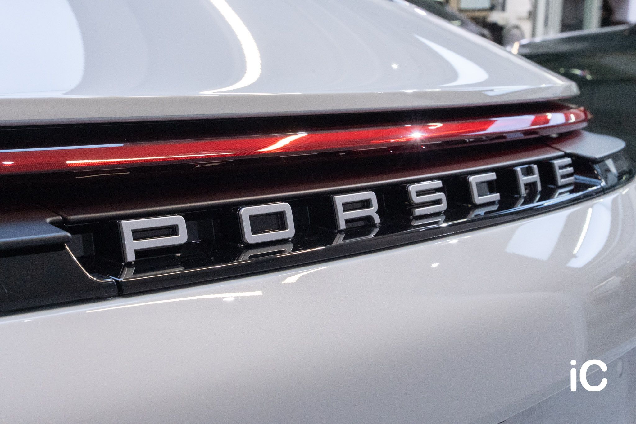 Porsche 911 透明 PPF 施工作品