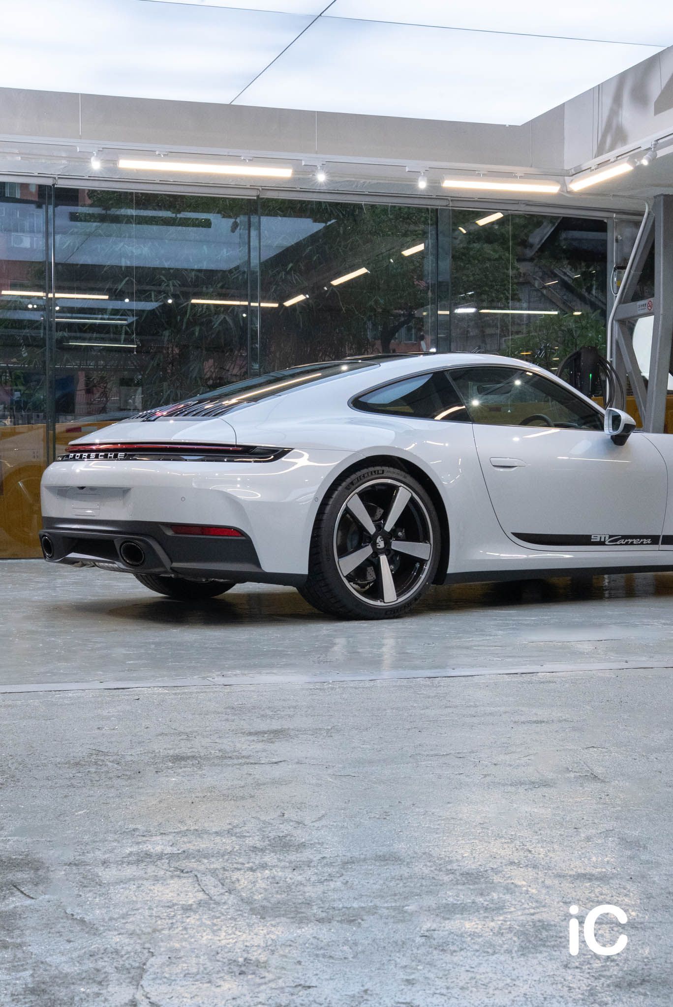 Porsche 911 透明 PPF 施工作品