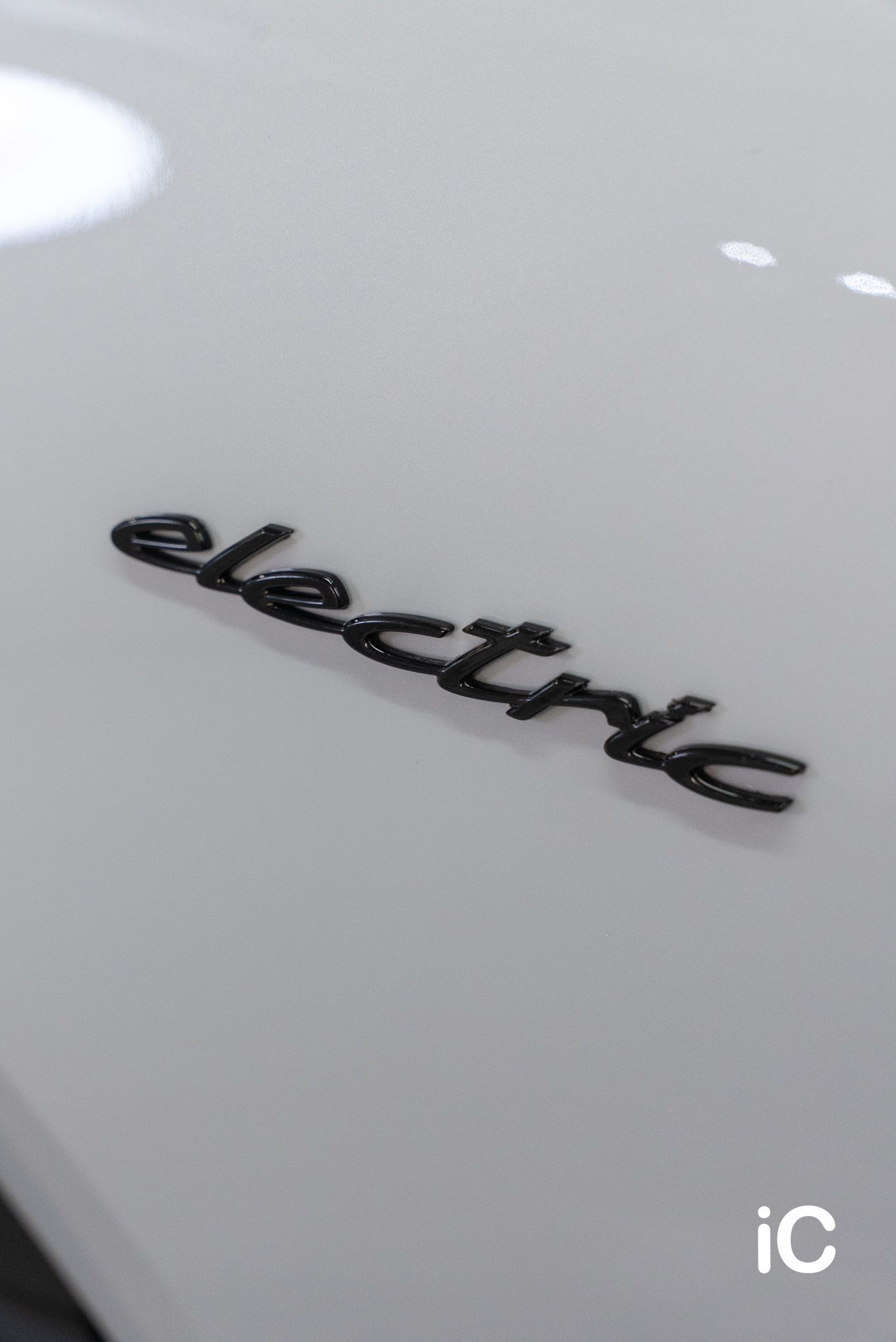 Porsche Macan EV Turbo 透明 PPF 施工作品