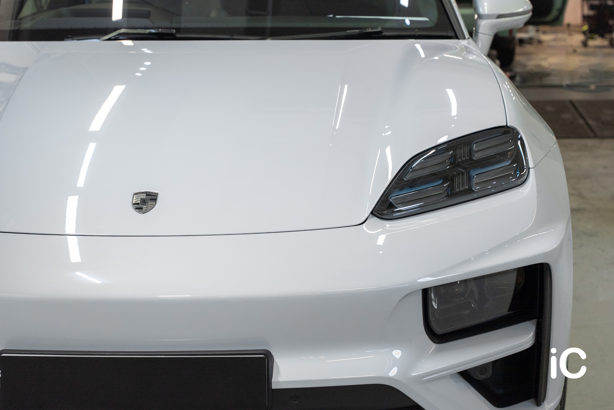 Porsche Macan EV Turbo 透明 PPF 施工作品