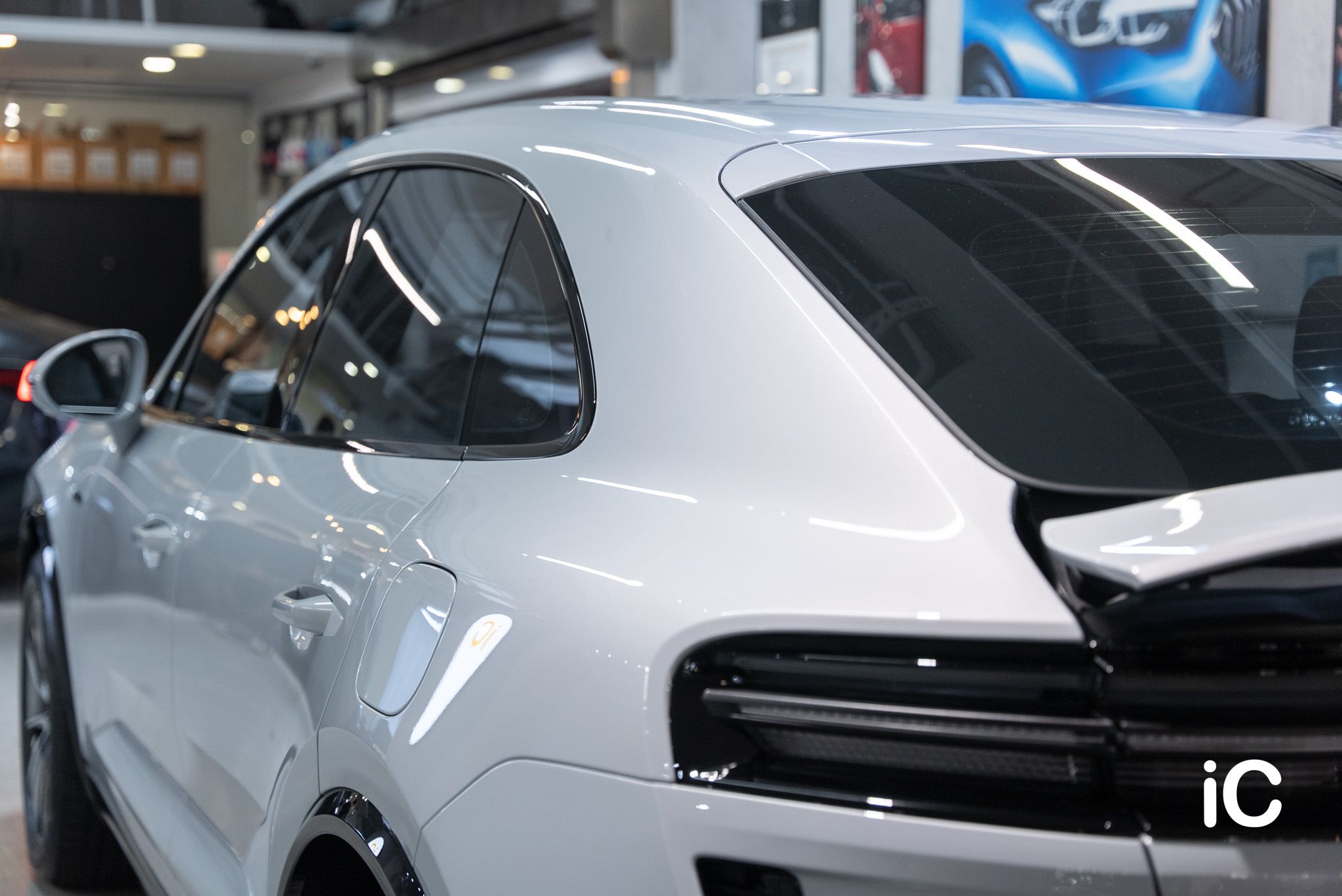 Porsche Macan EV Turbo 透明 PPF 施工作品