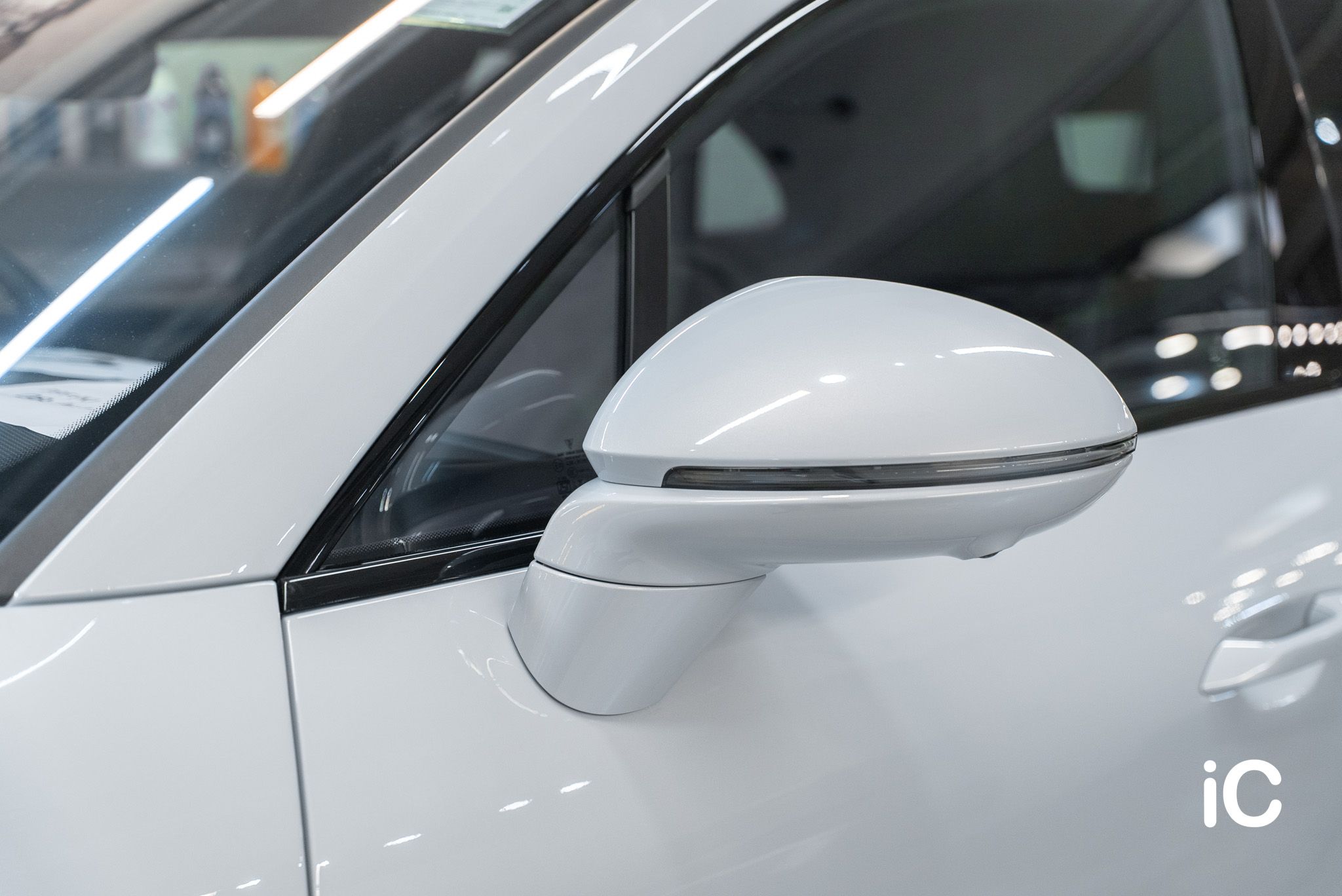 Porsche Macan EV Turbo 透明 PPF 施工作品