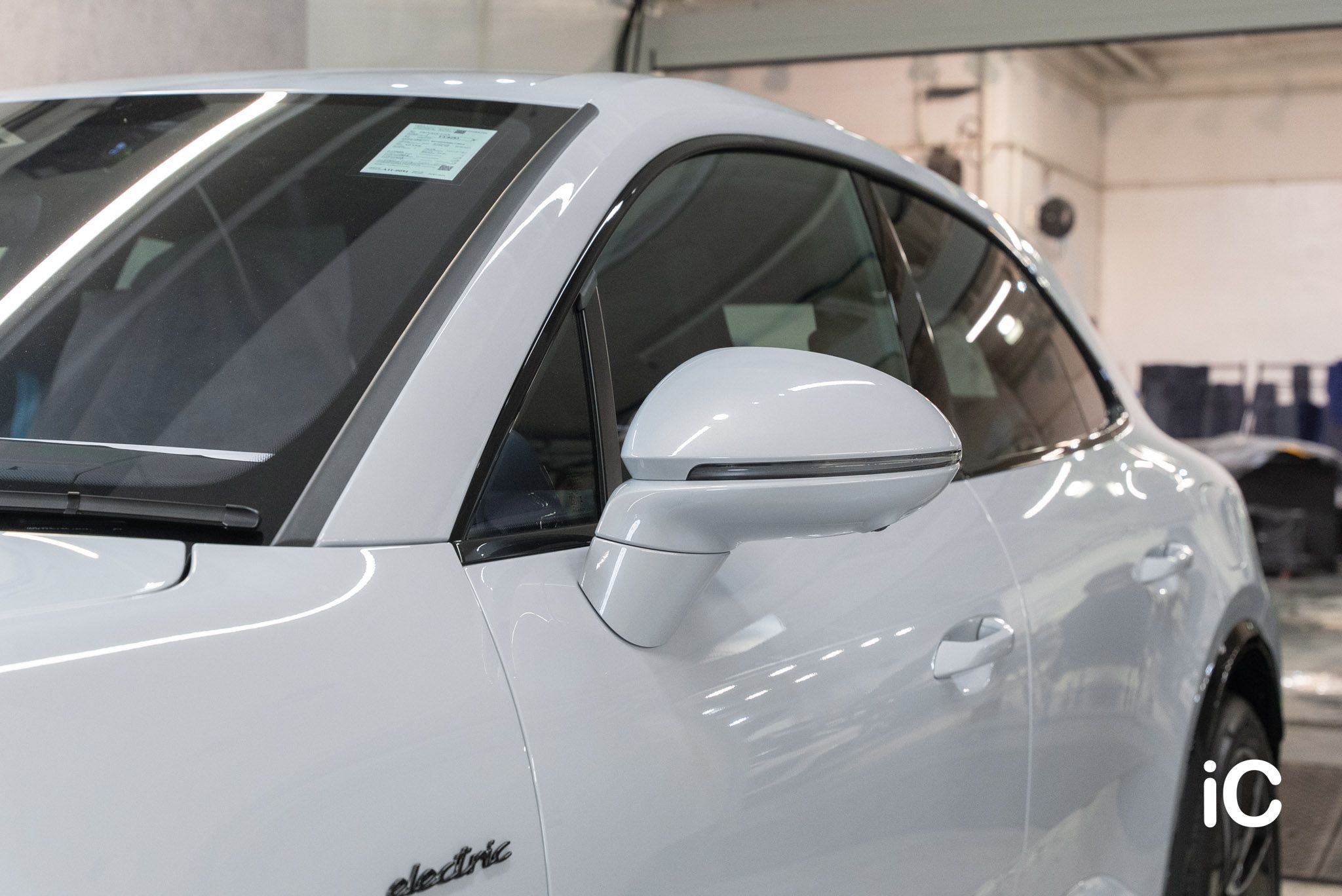 Porsche Macan EV Turbo 透明 PPF 施工作品