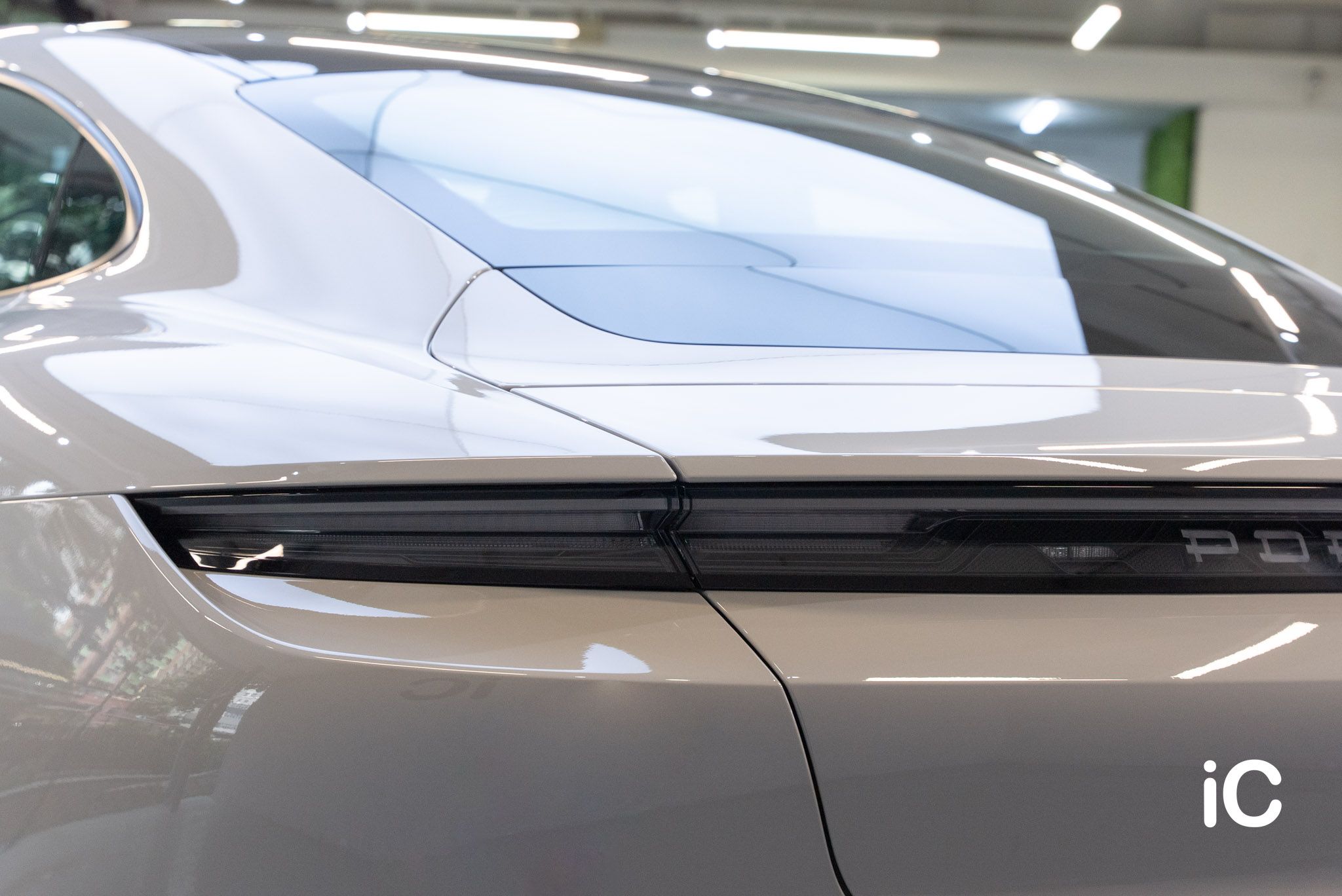 Porsche Taycan 透明 PPF 施工作品