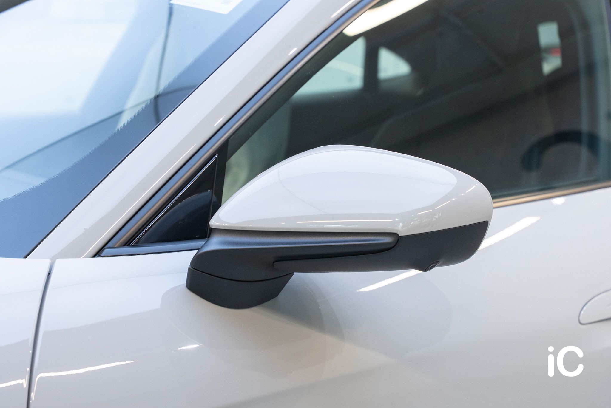 Porsche Taycan 透明 PPF 施工作品