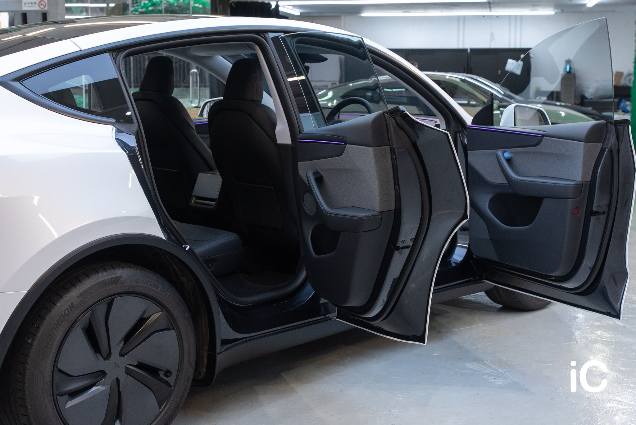 Tesla Model Y 轉色 PPF 施工作品
